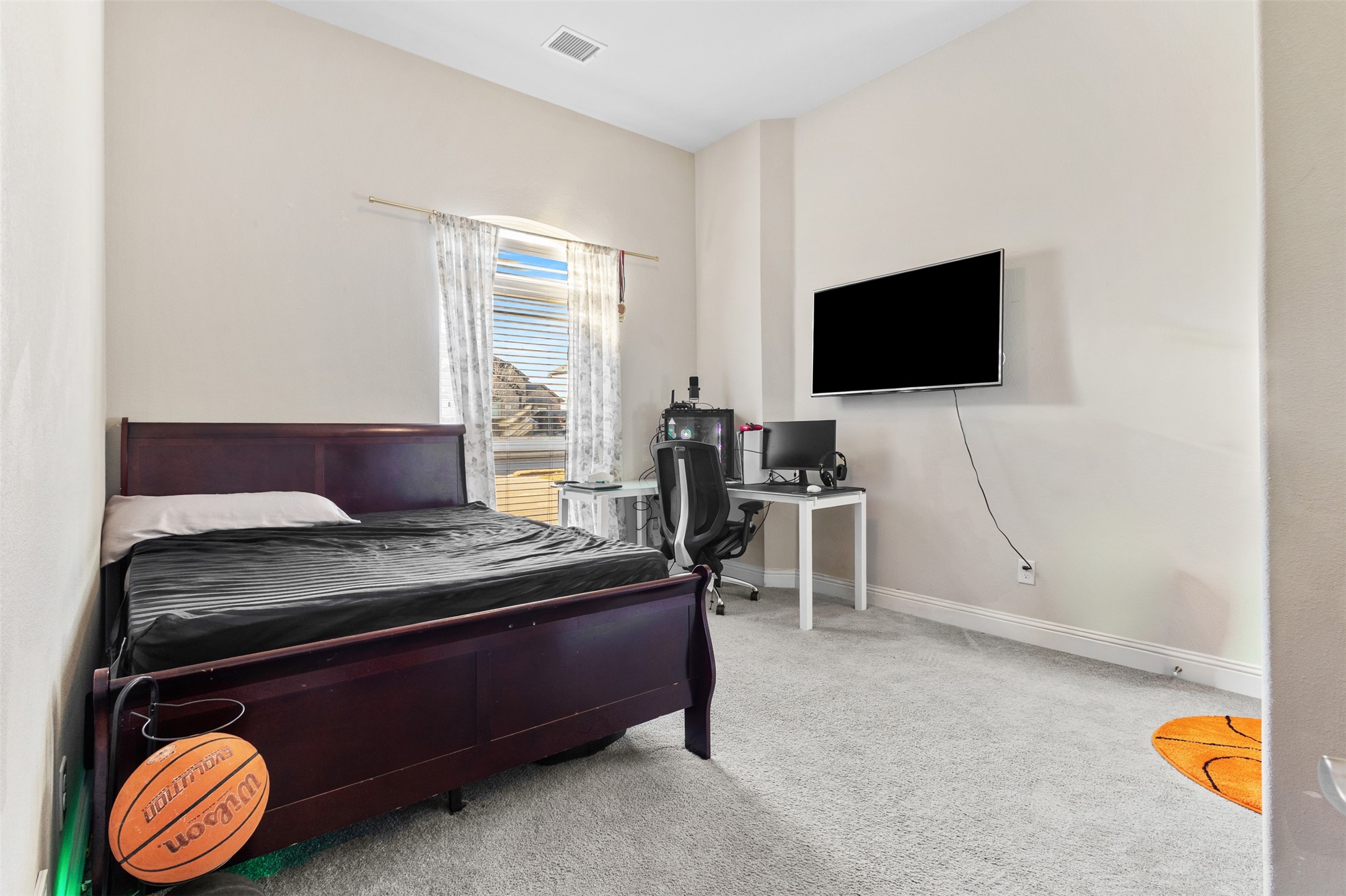 2614 Fair Oaks Avenue