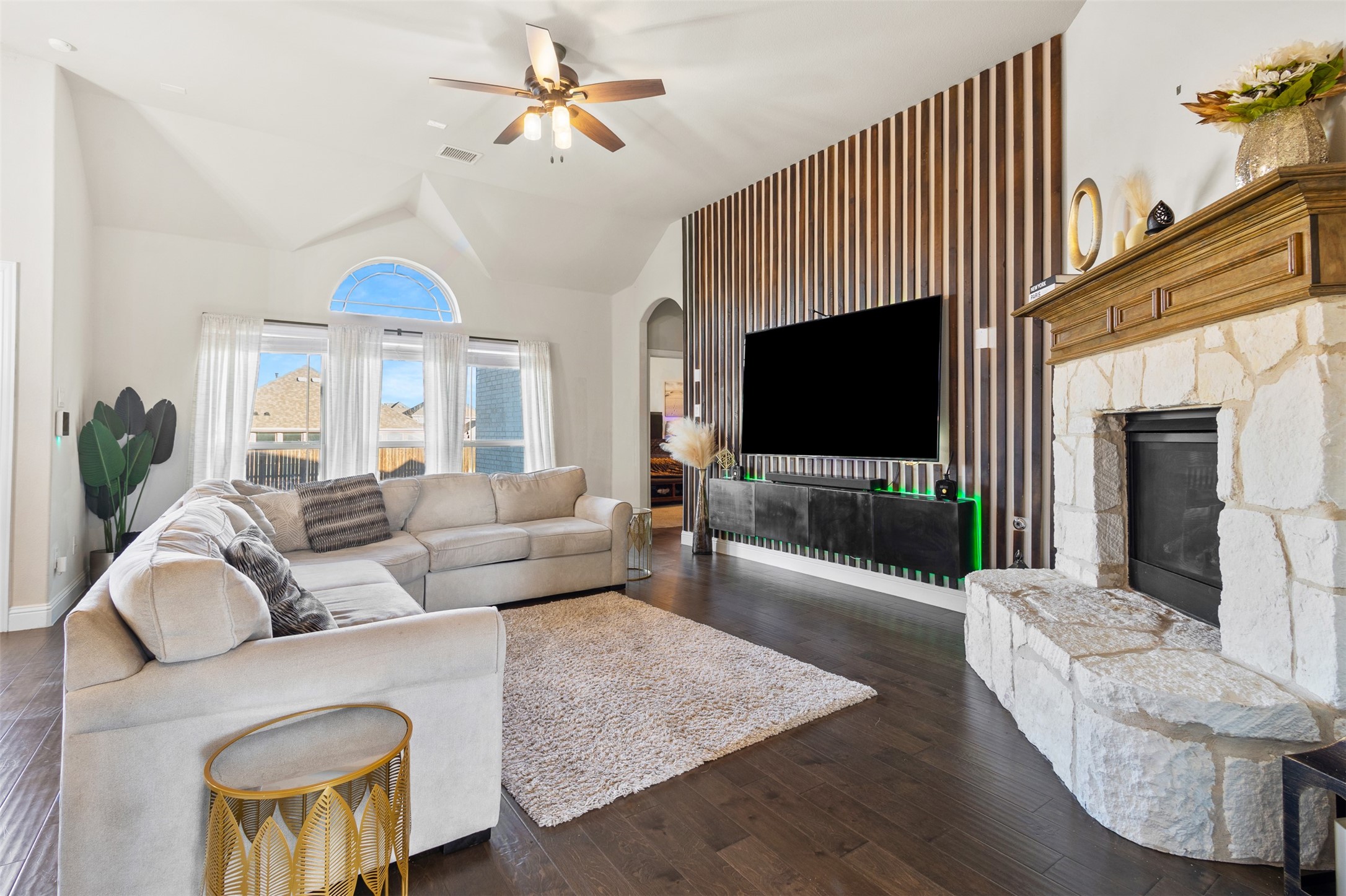 2614 Fair Oaks Avenue