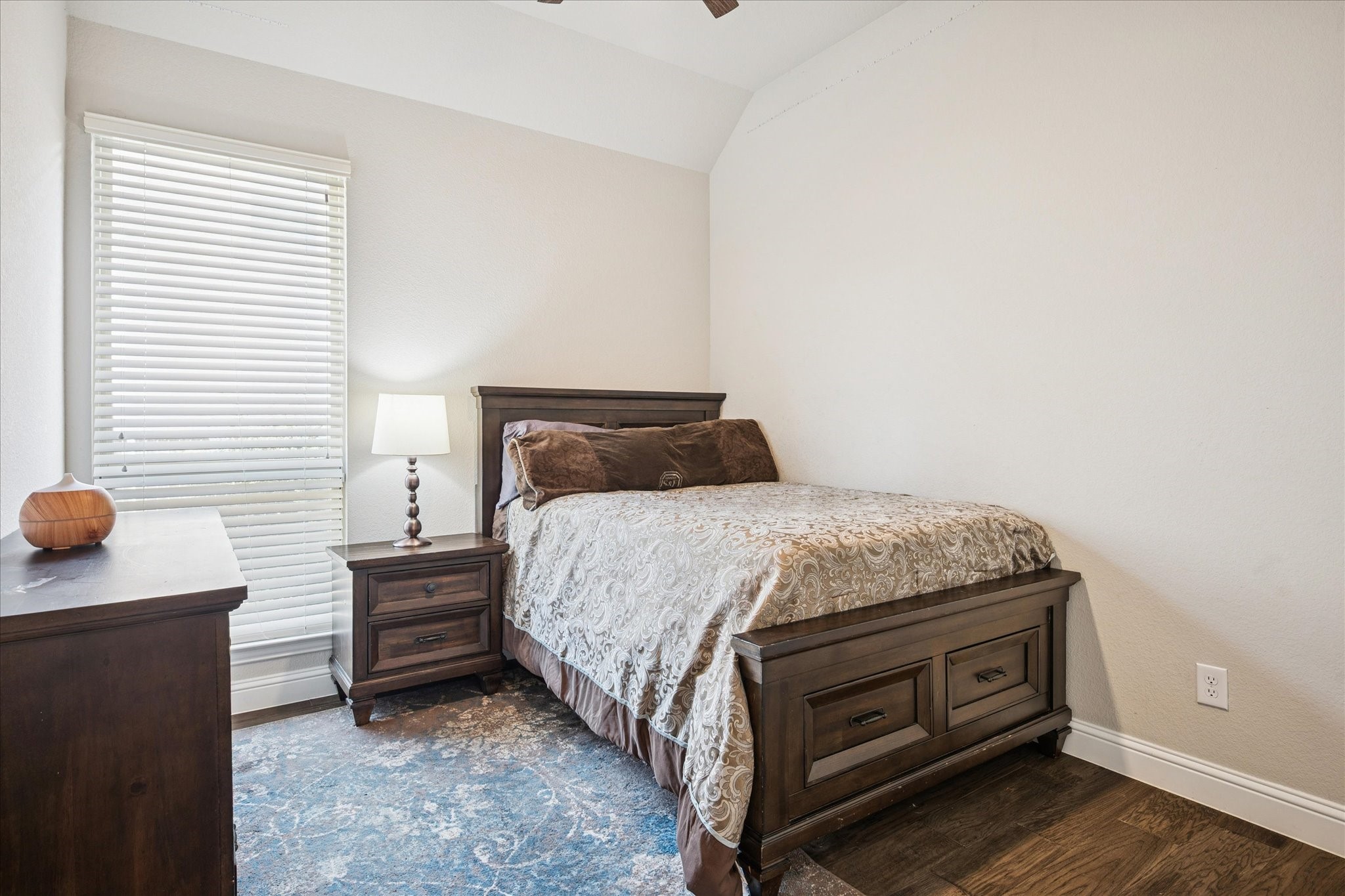 6566 Palo Alto Street