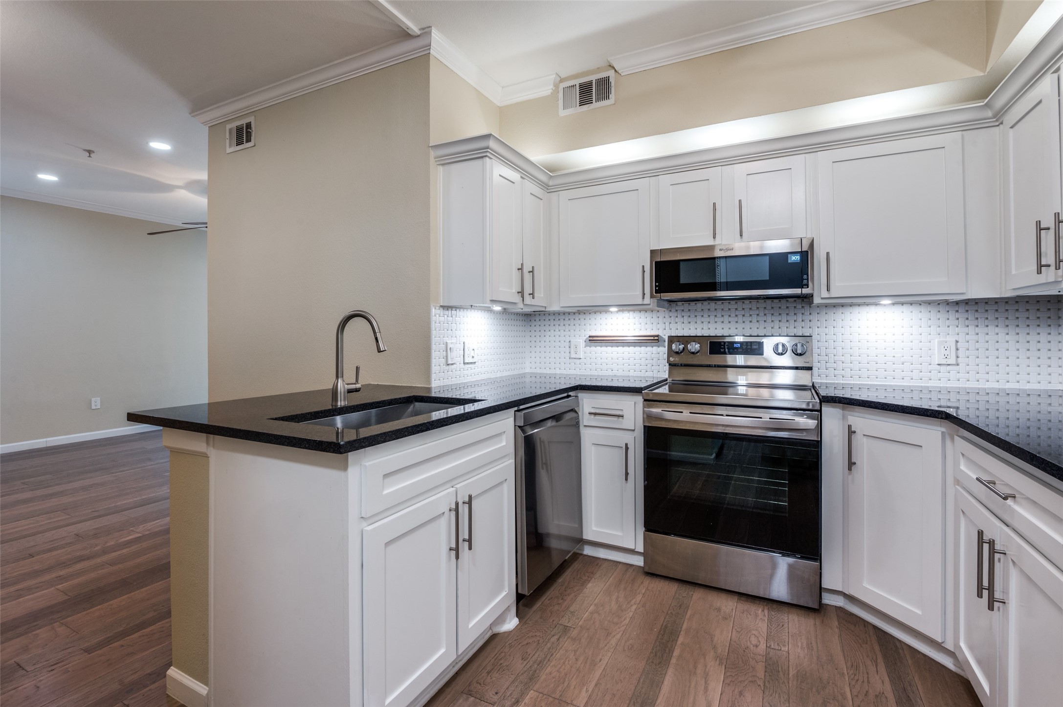 2601 Preston Road 3103