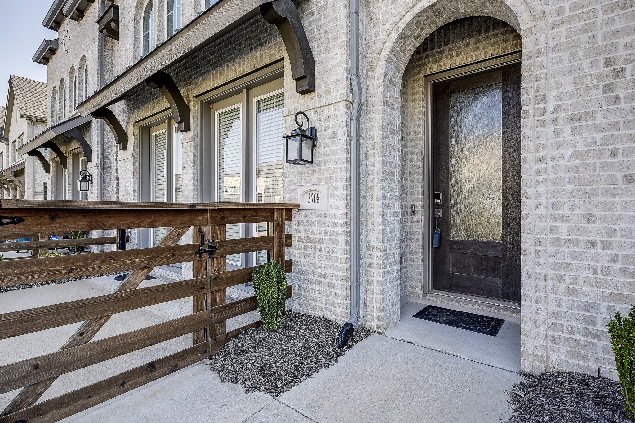 3708 Queen Road