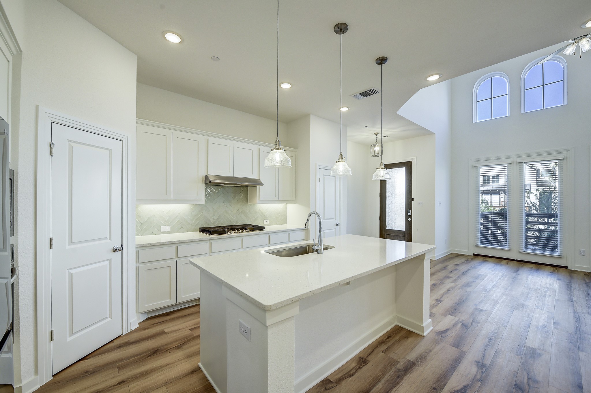 3708 Queen Road