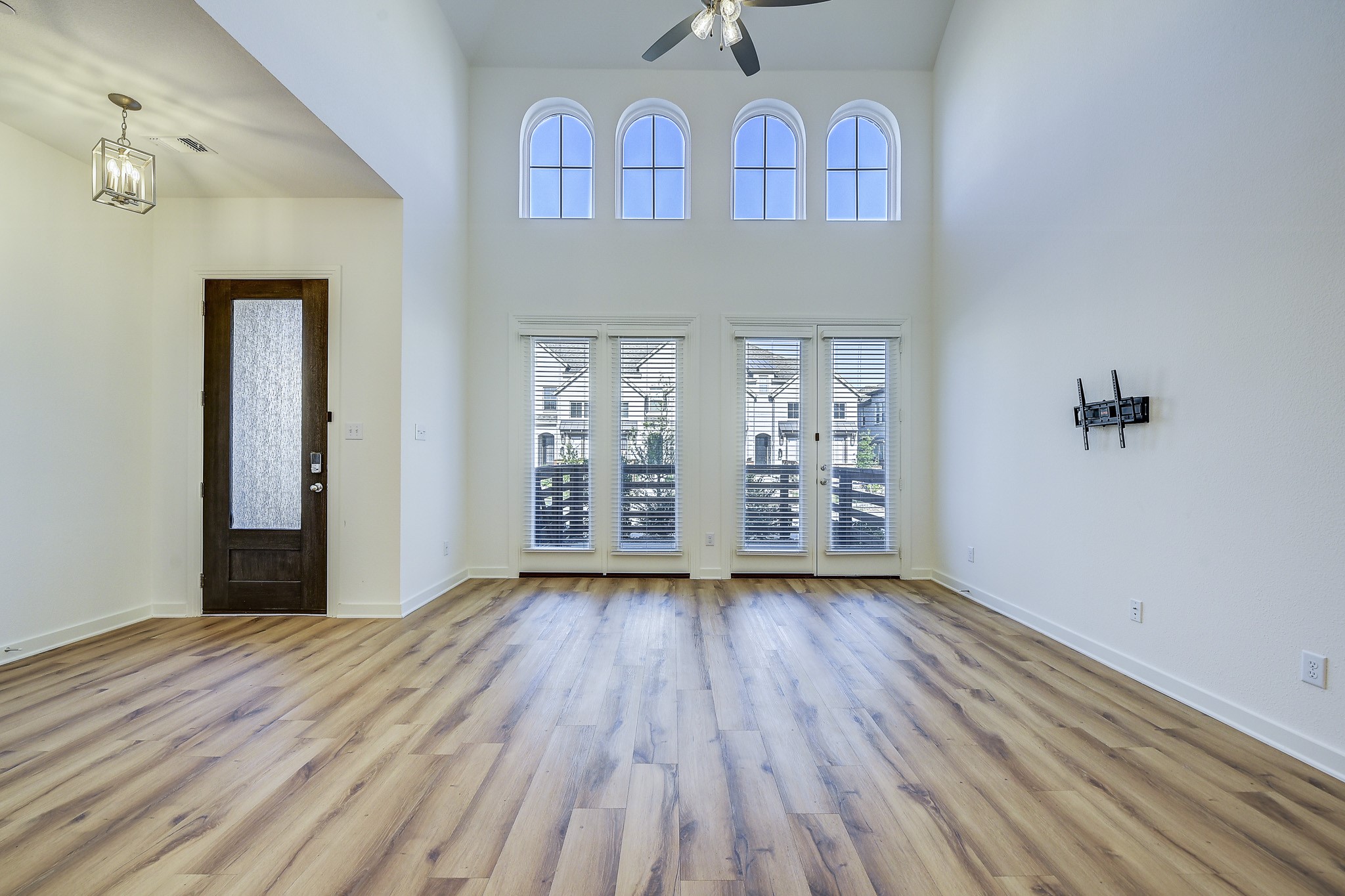 3708 Queen Road