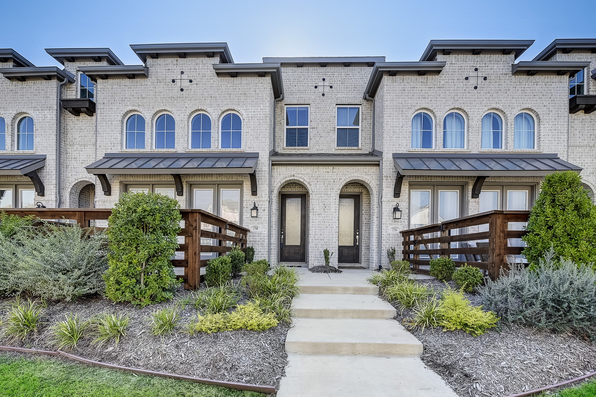 3708 Queen Road