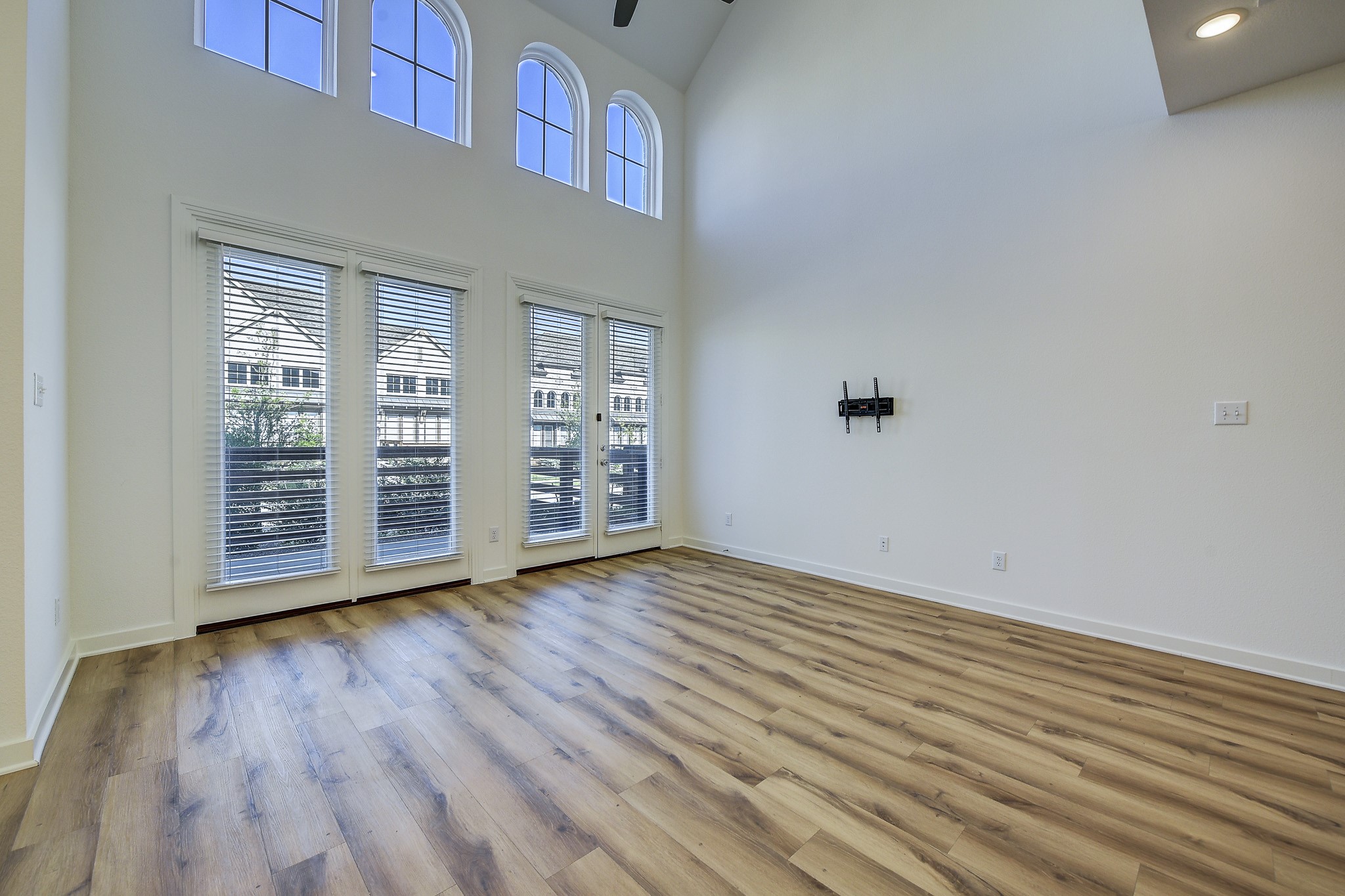 3708 Queen Road