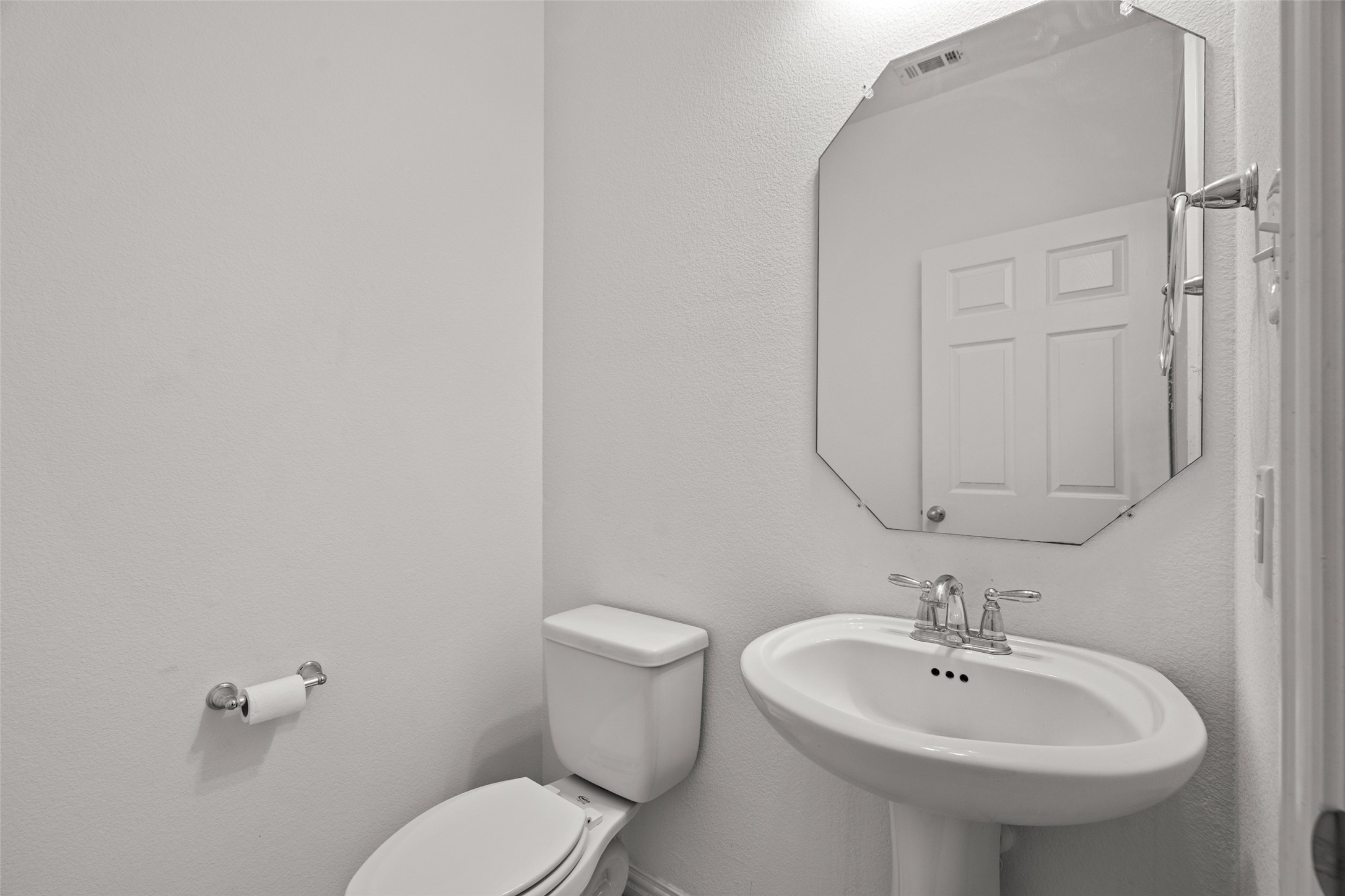 4519 Forest Bend Court