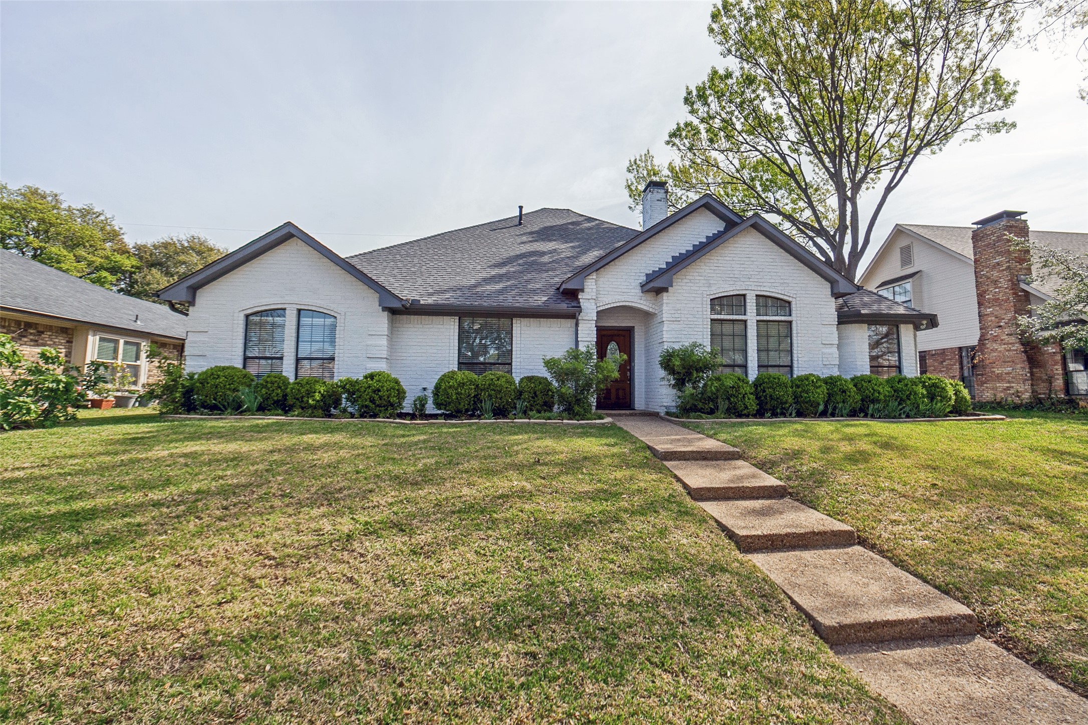 10220 Shadow Way