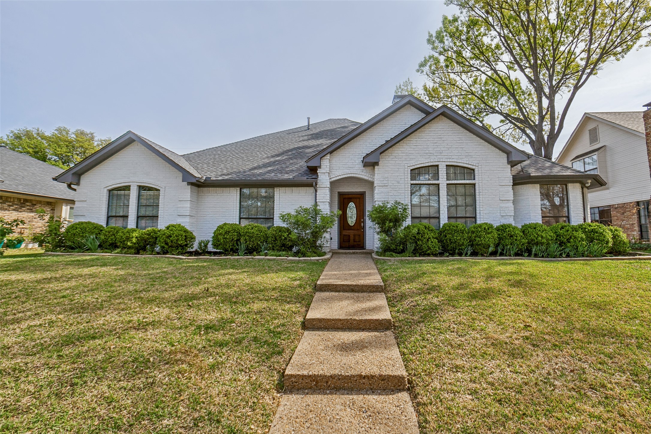 10220 Shadow Way