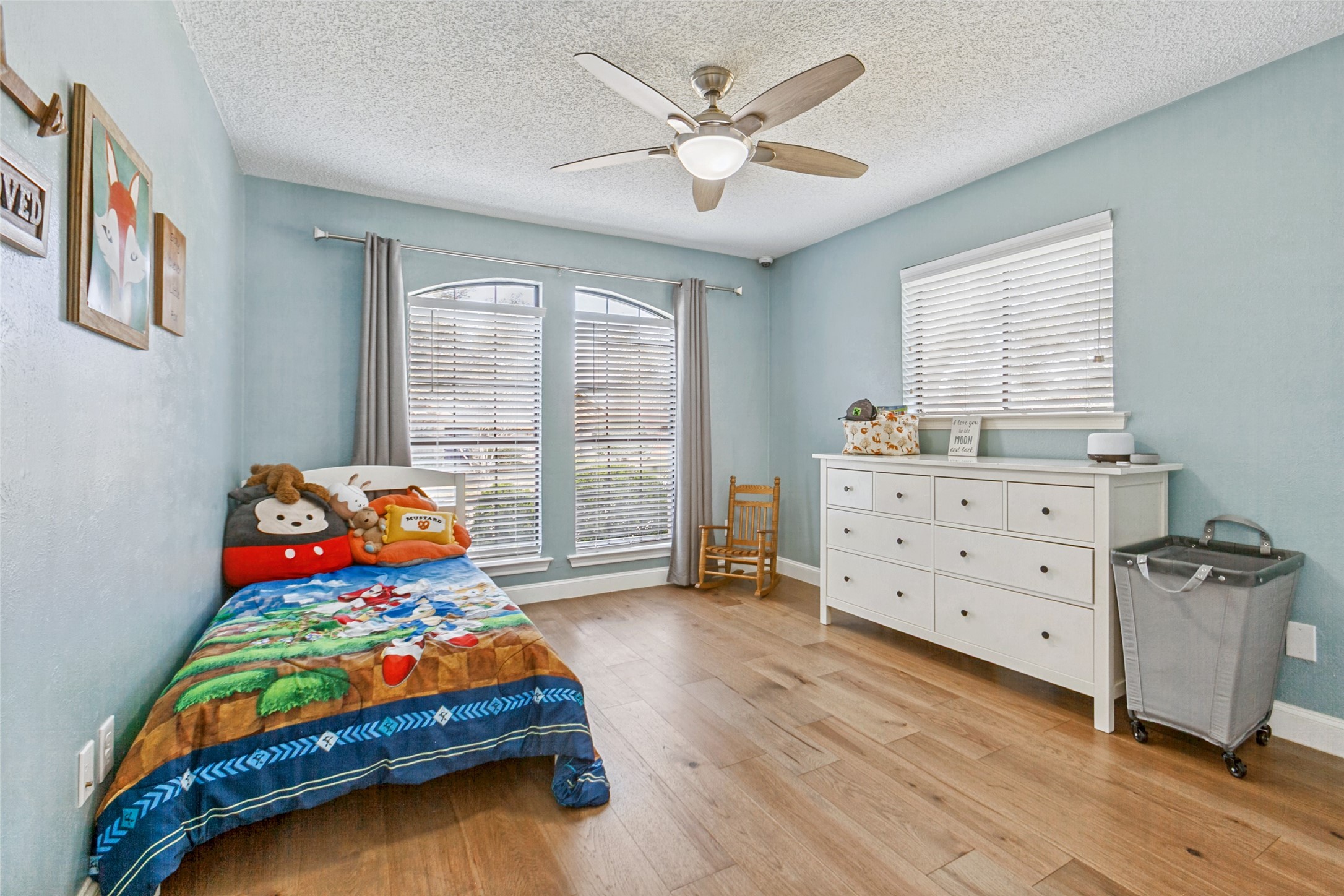 10220 Shadow Way