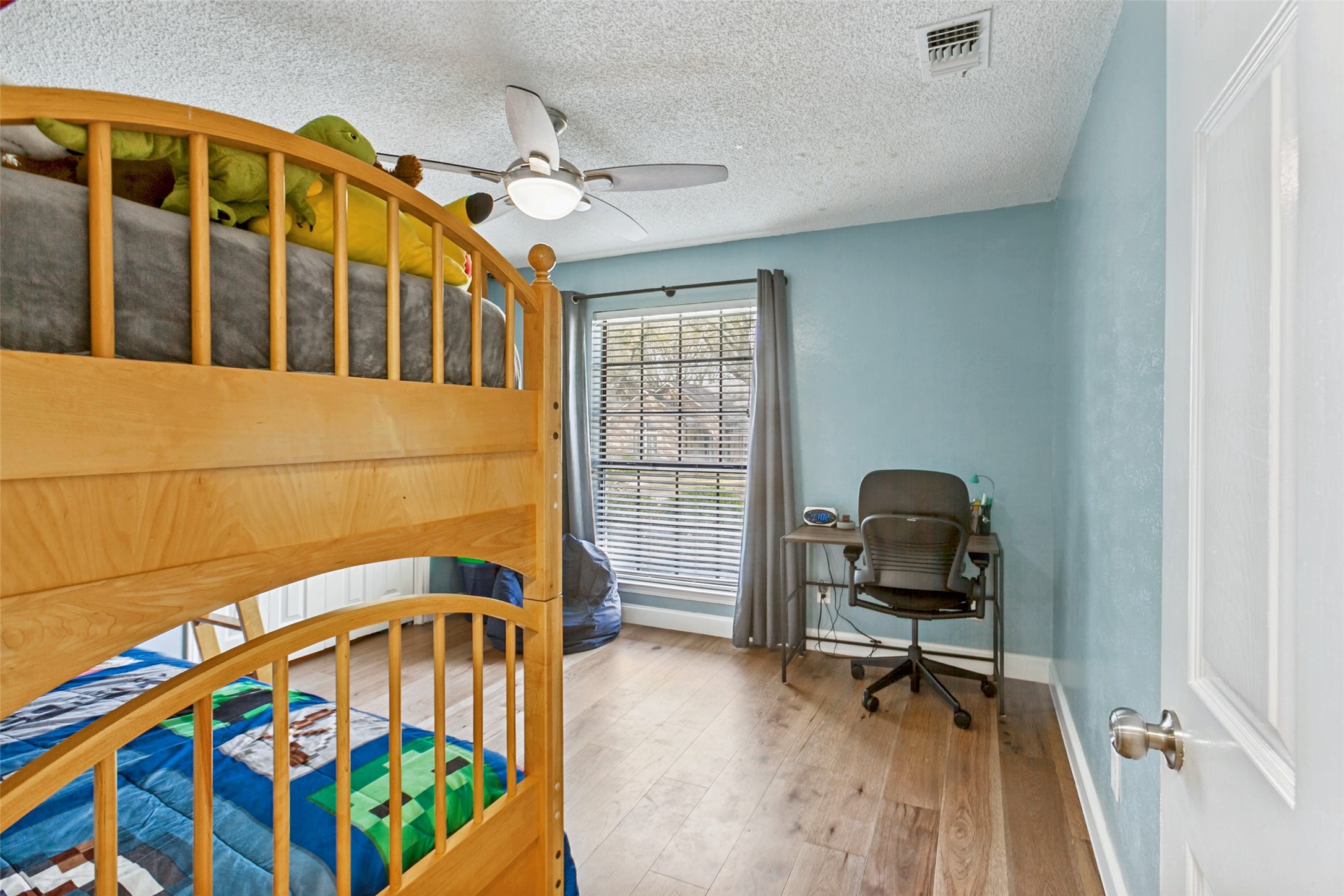 10220 Shadow Way