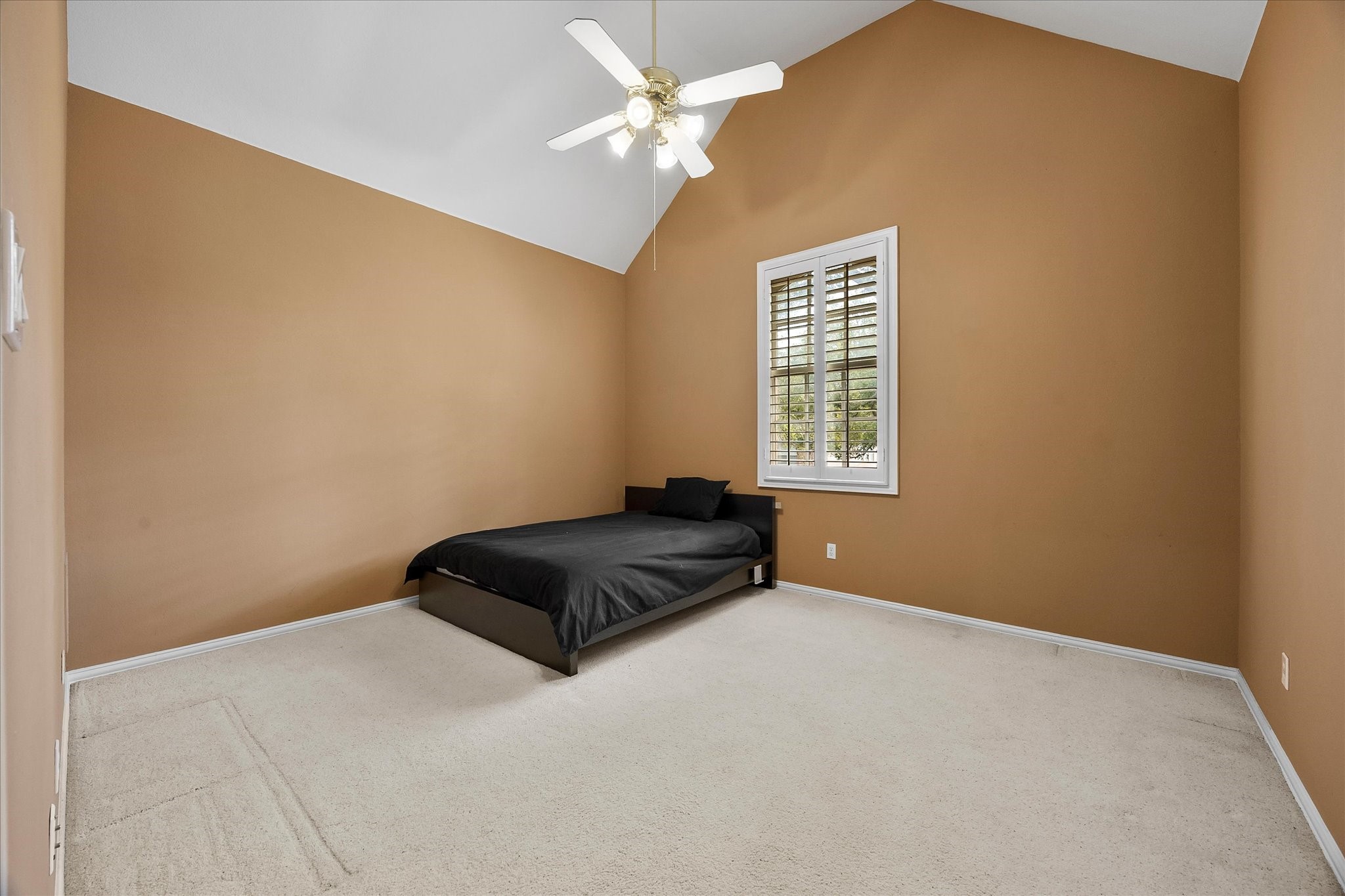 3609 Ellington Drive