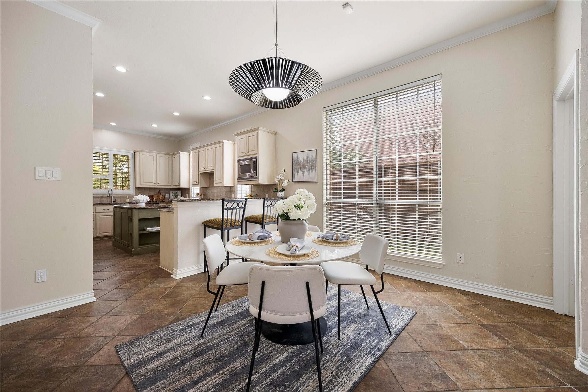 3609 Ellington Drive