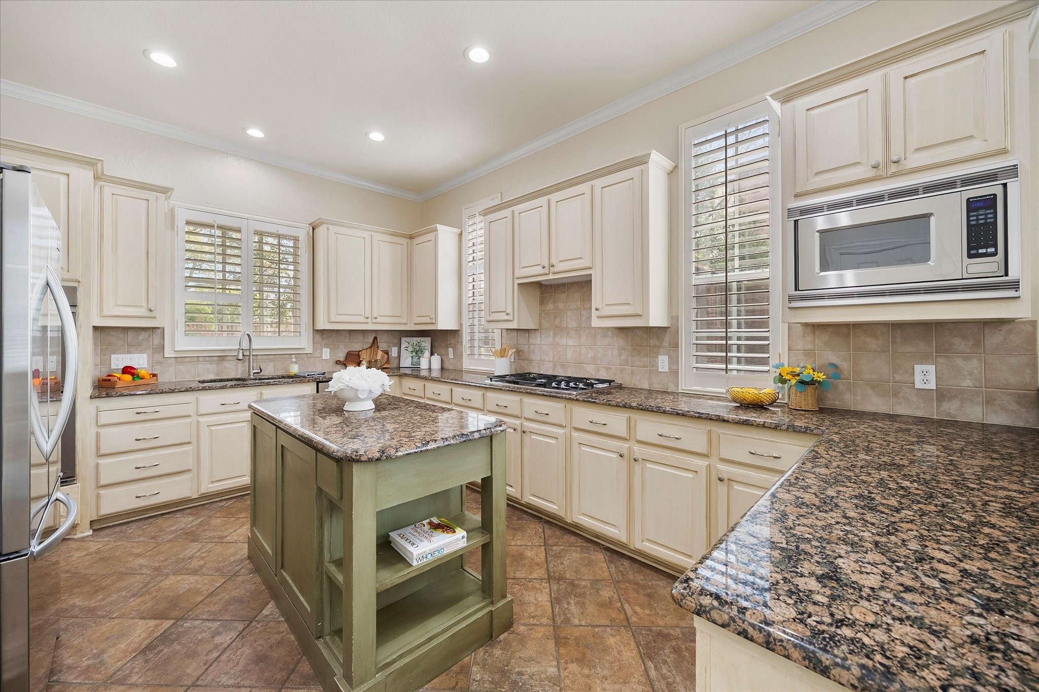 3609 Ellington Drive