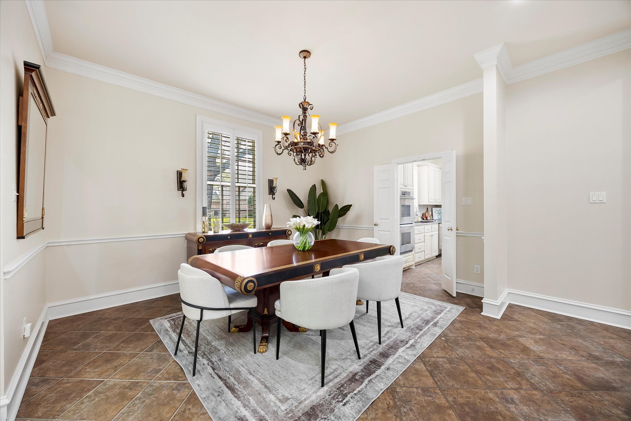 3609 Ellington Drive