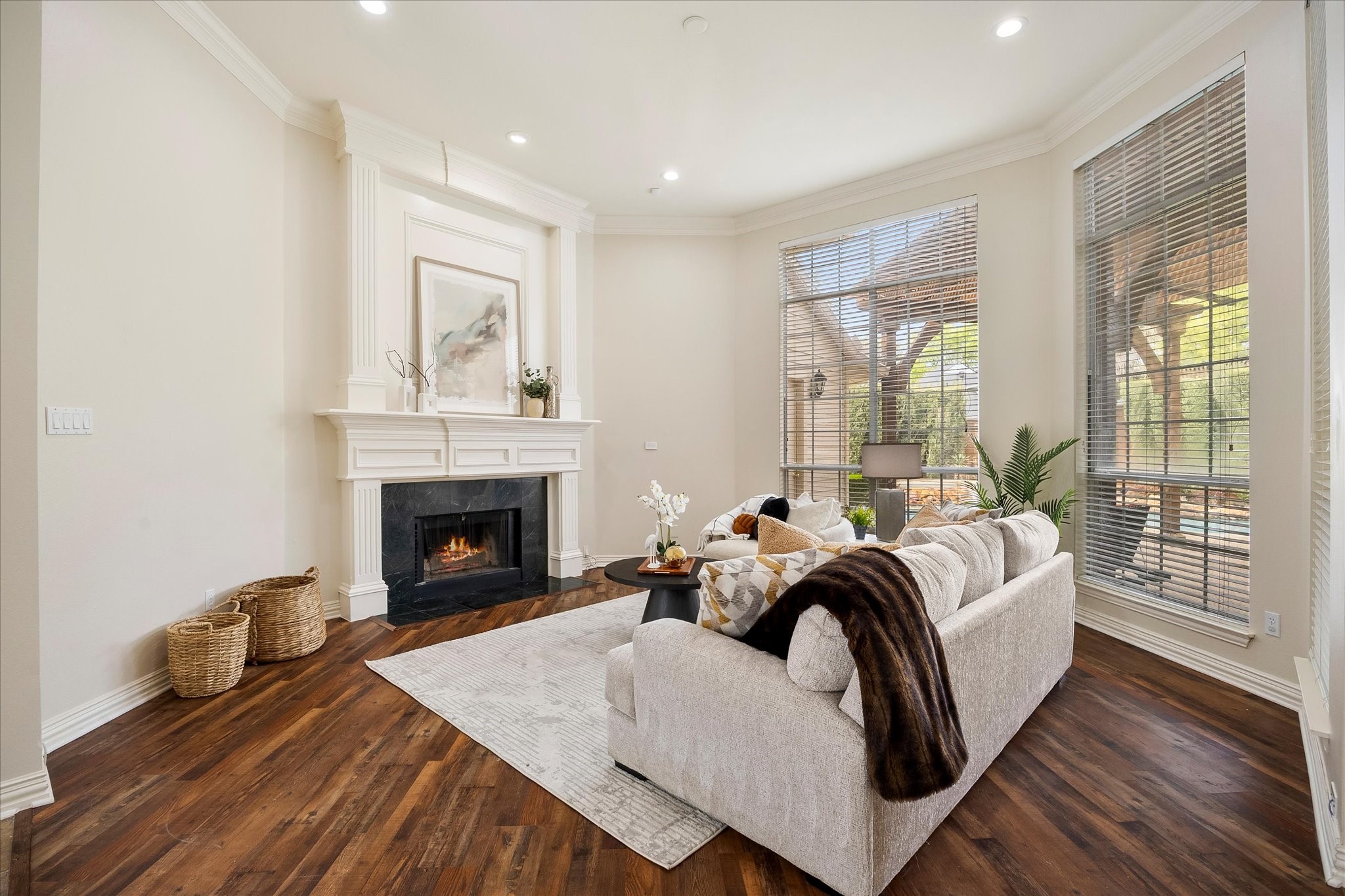 3609 Ellington Drive