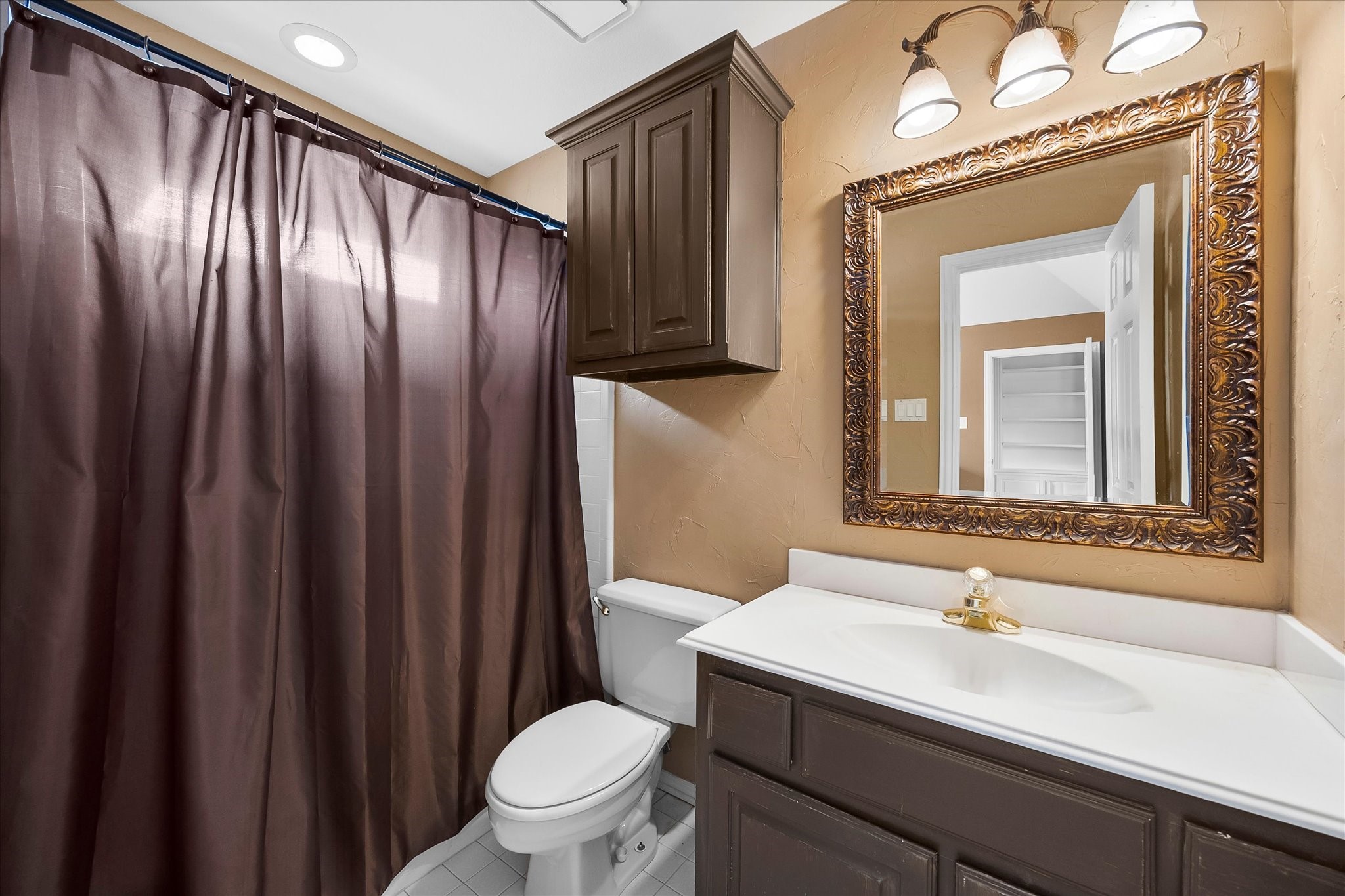 3609 Ellington Drive