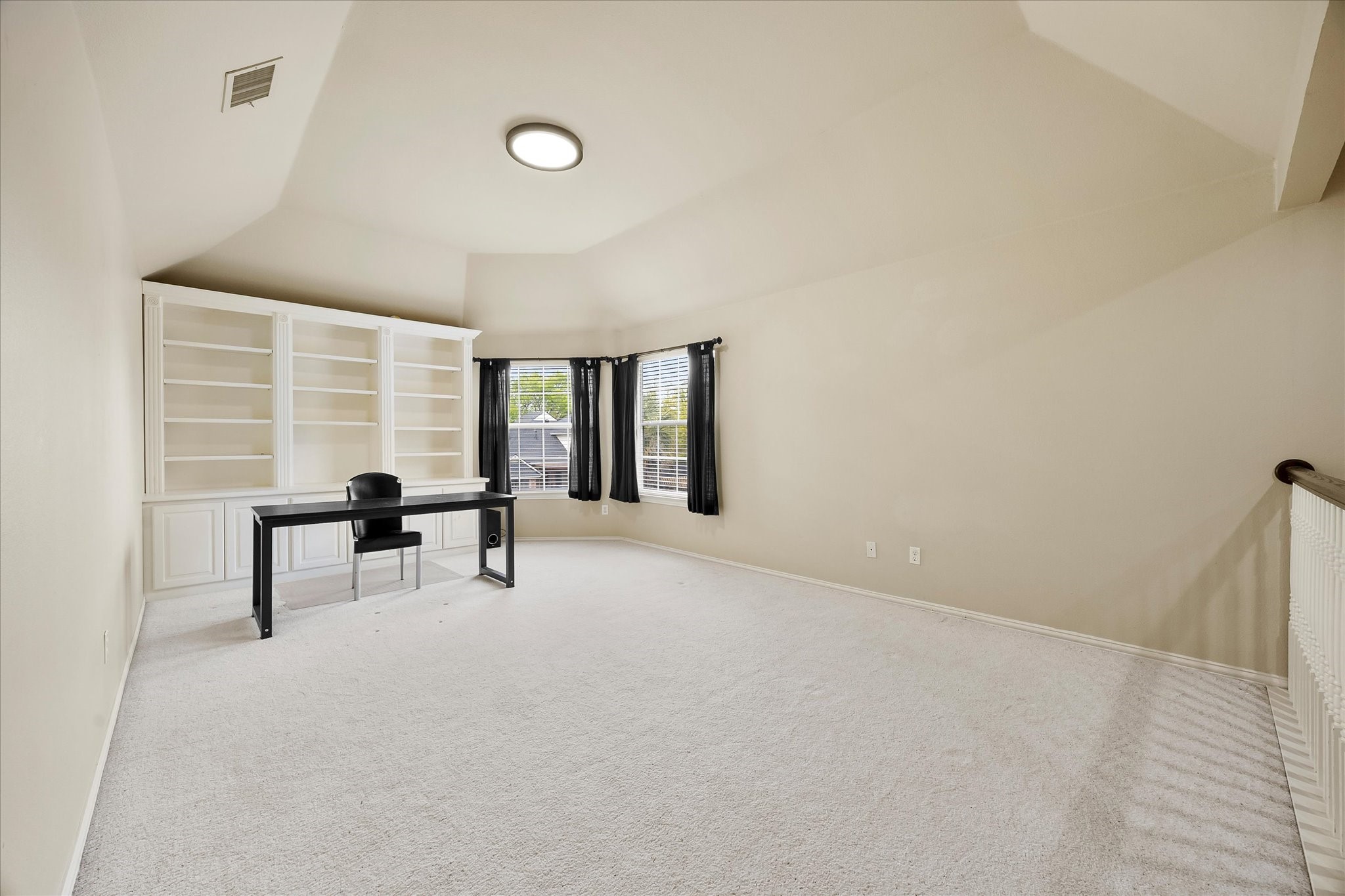 3609 Ellington Drive