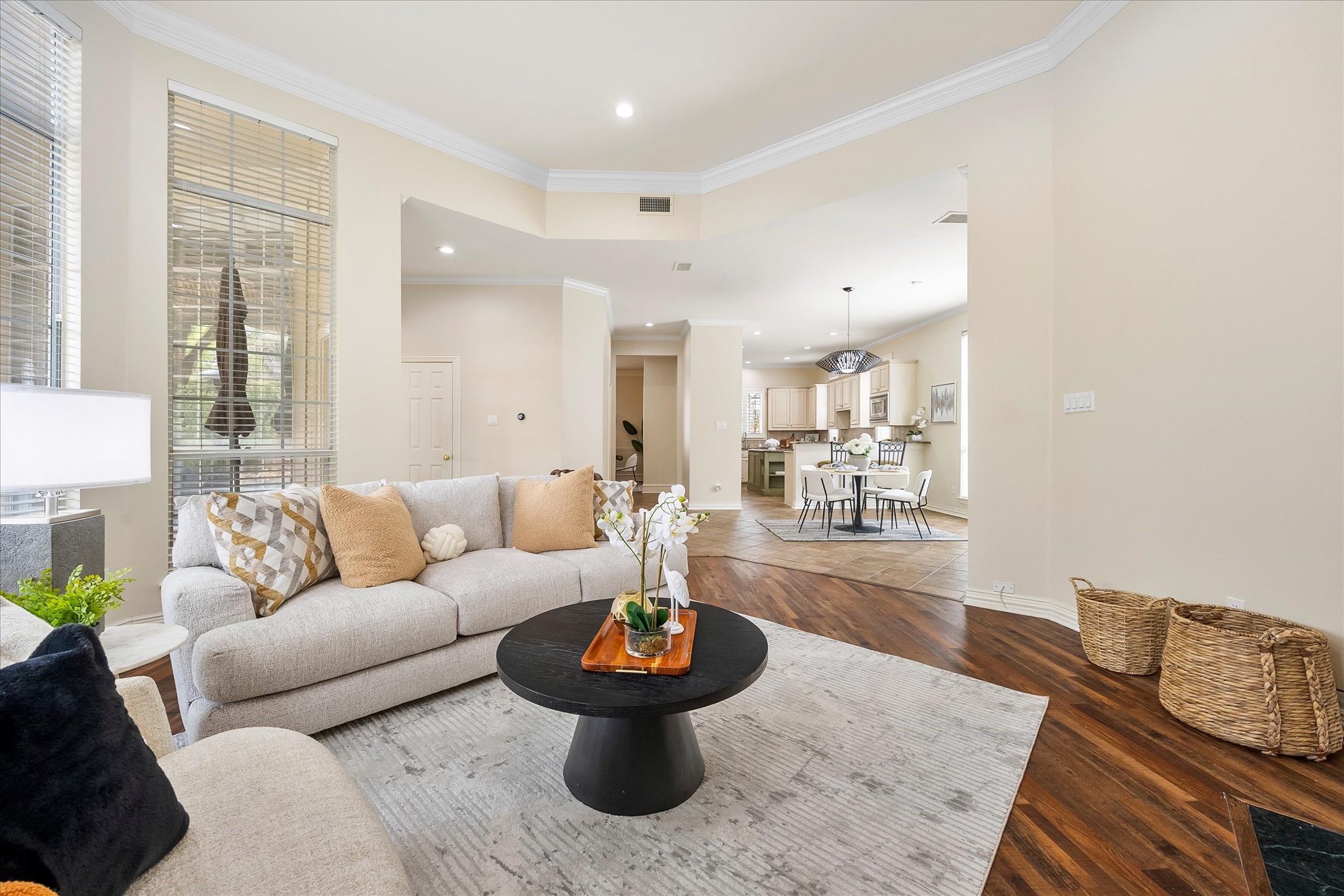 3609 Ellington Drive