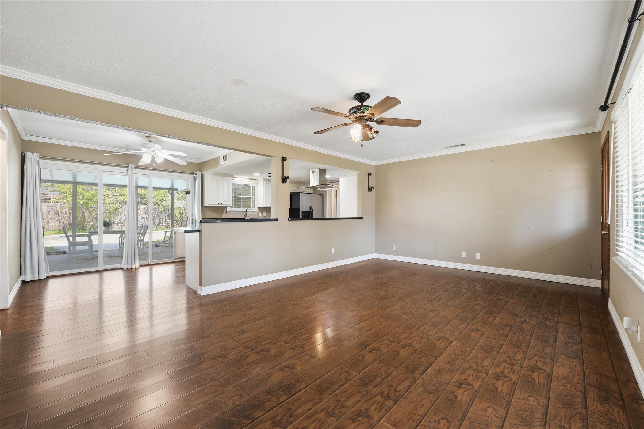 5413 Jerri Lane