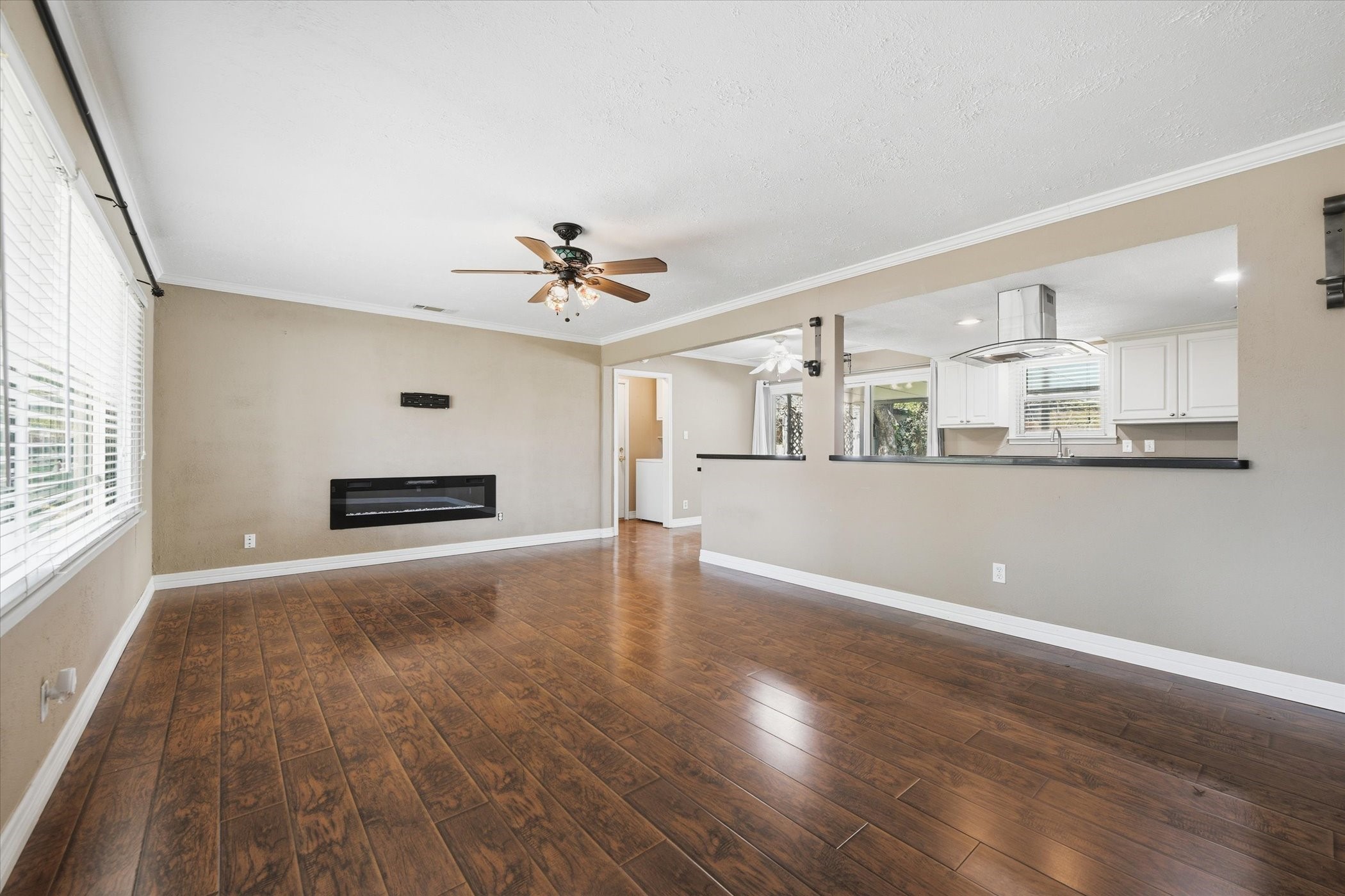 5413 Jerri Lane