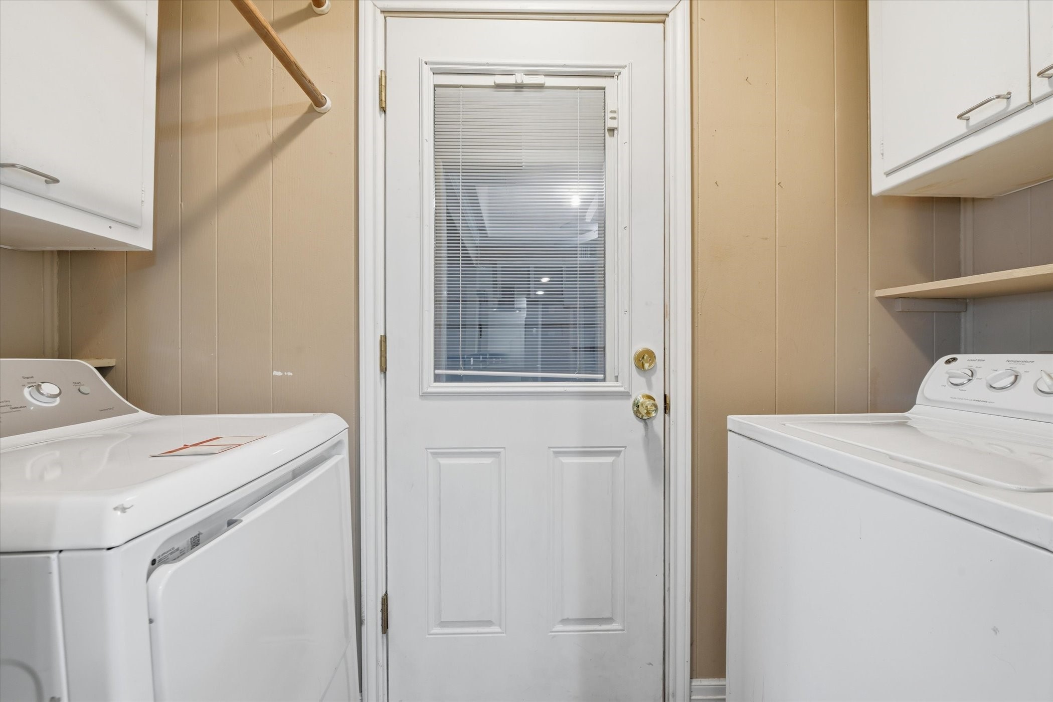 5413 Jerri Lane