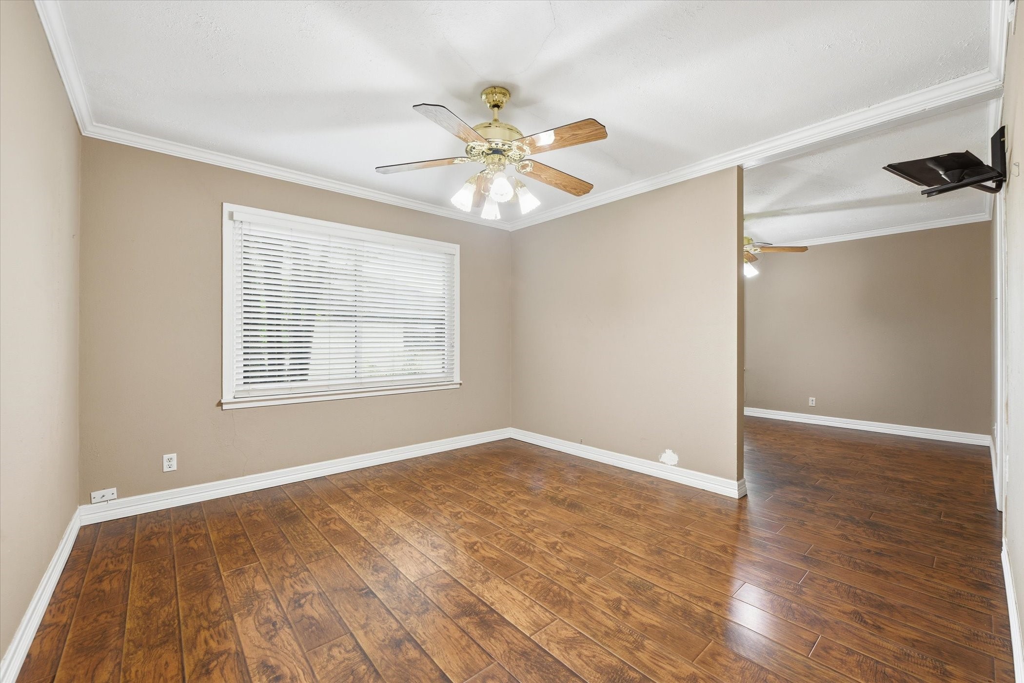 5413 Jerri Lane