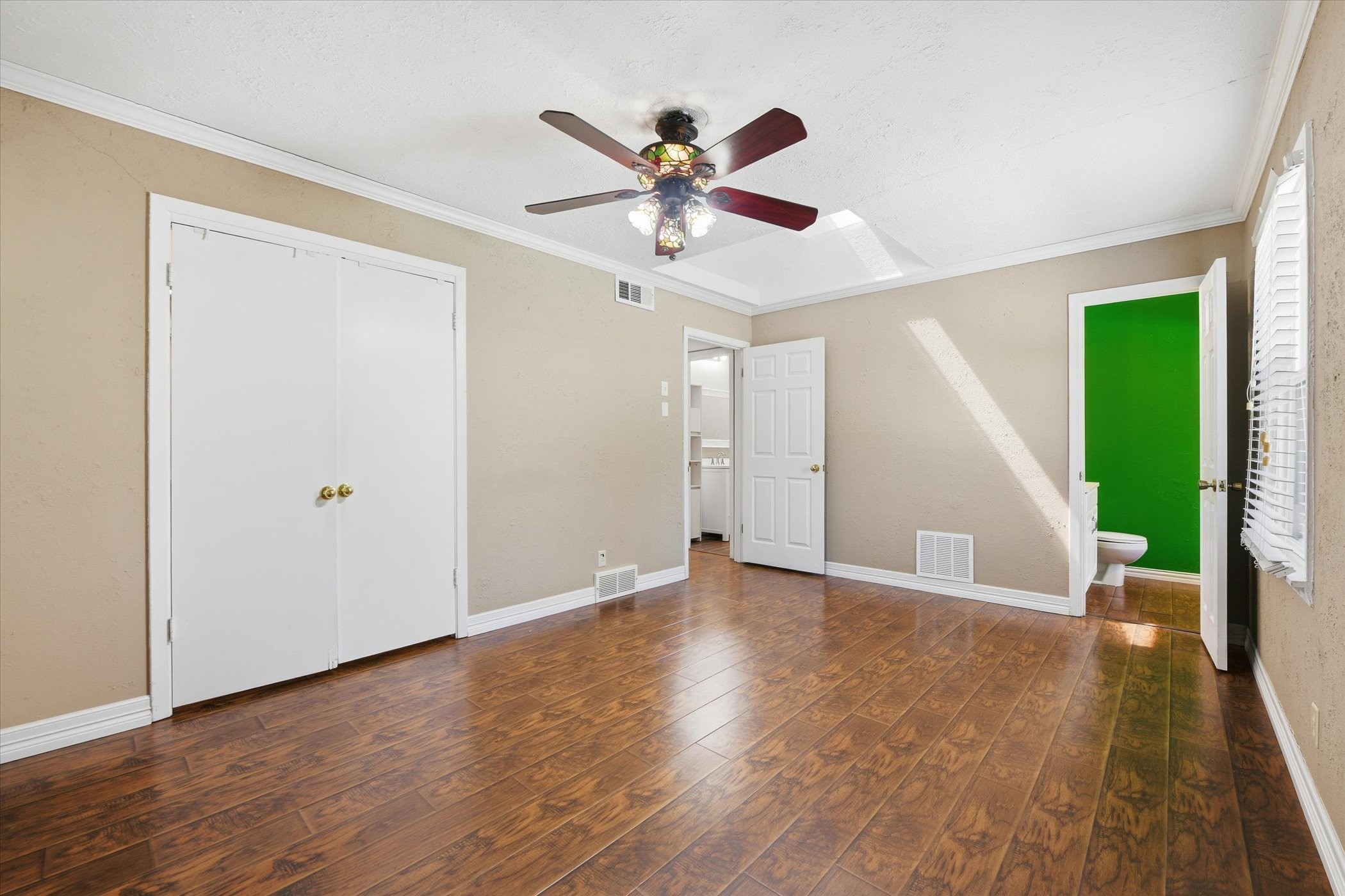 5413 Jerri Lane