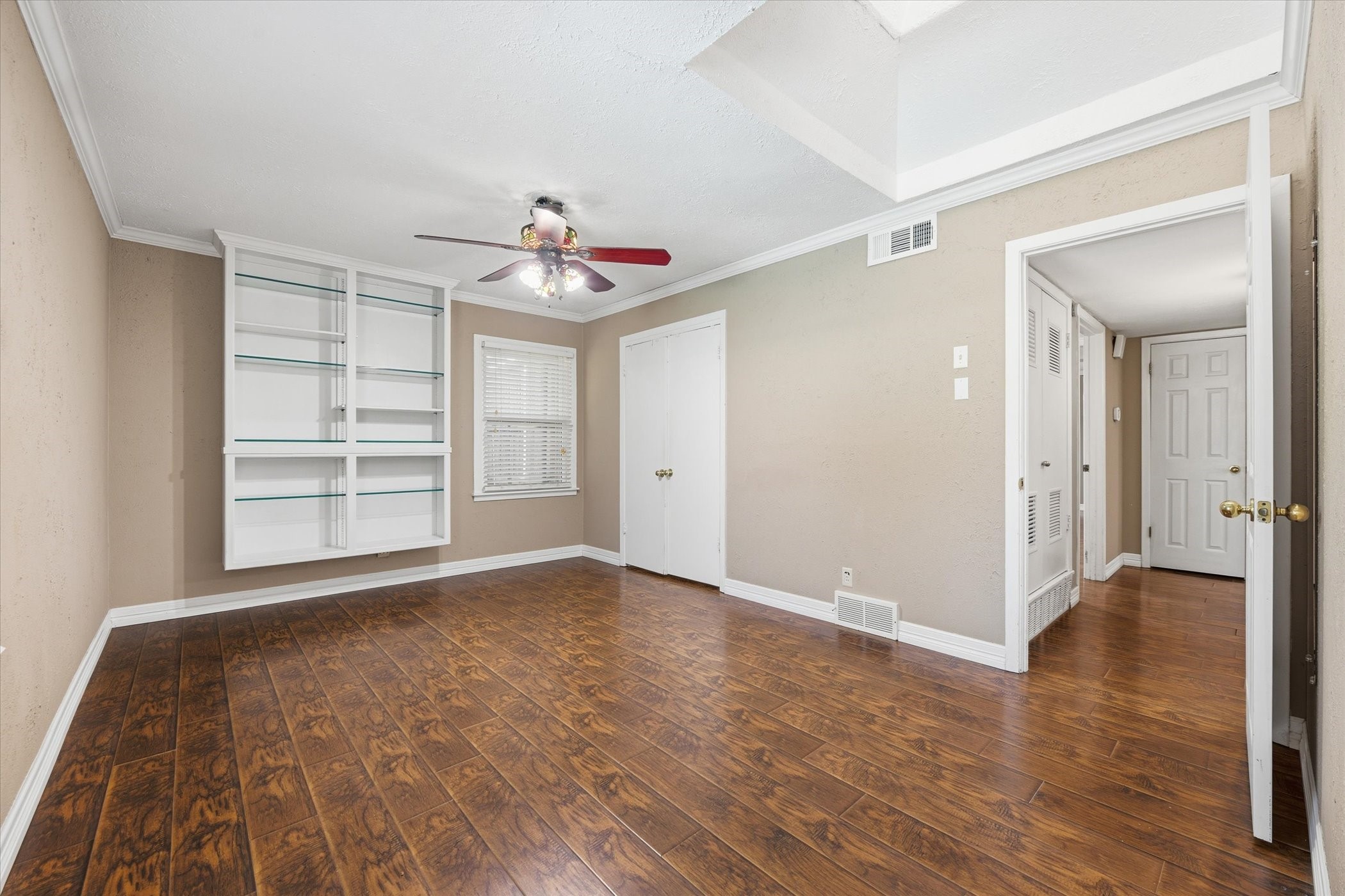 5413 Jerri Lane