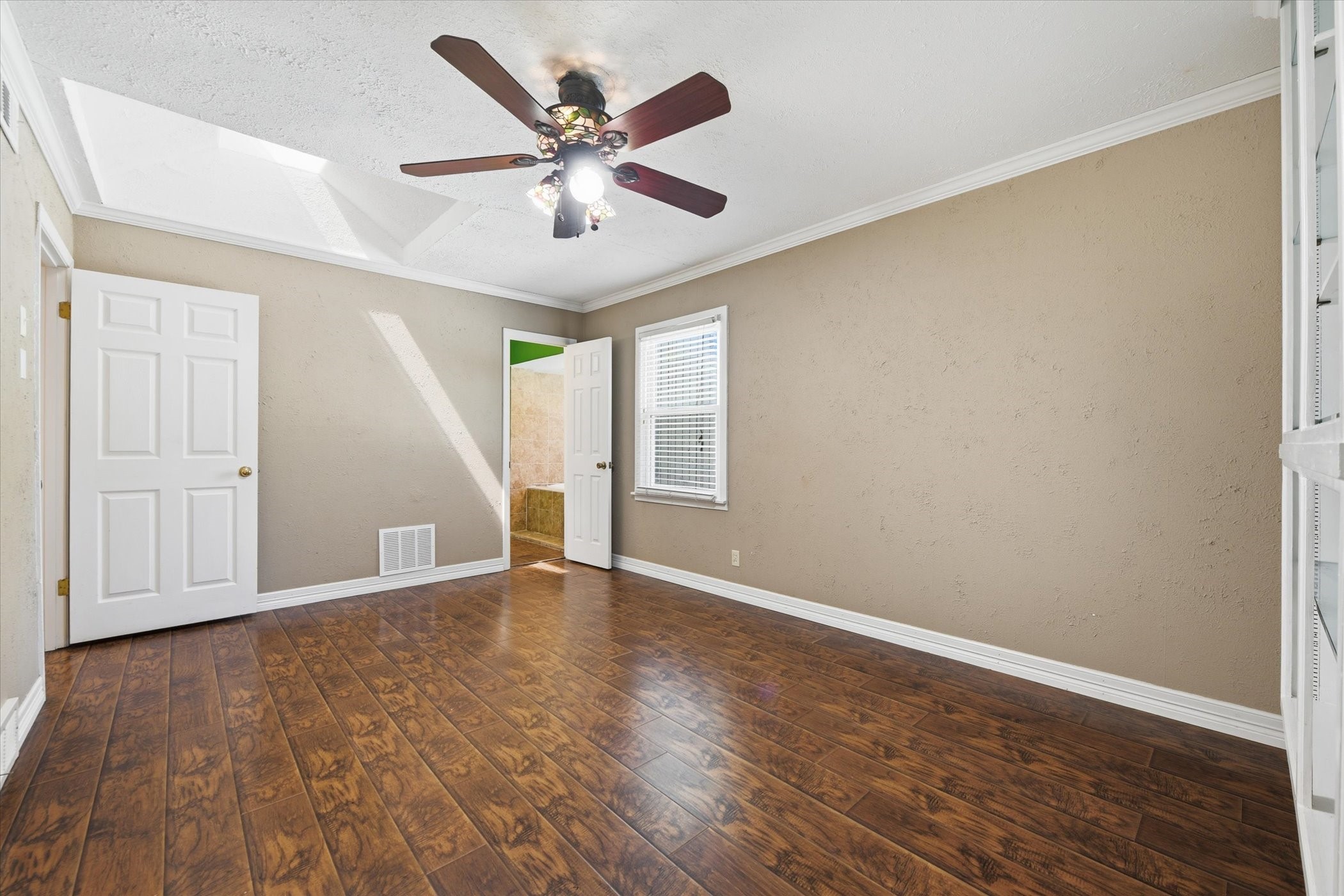 5413 Jerri Lane