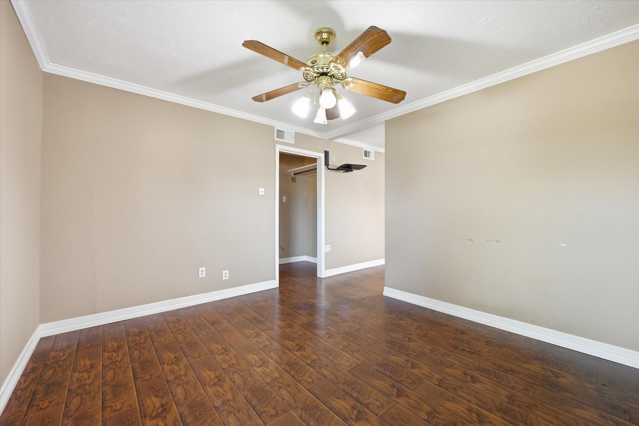 5413 Jerri Lane