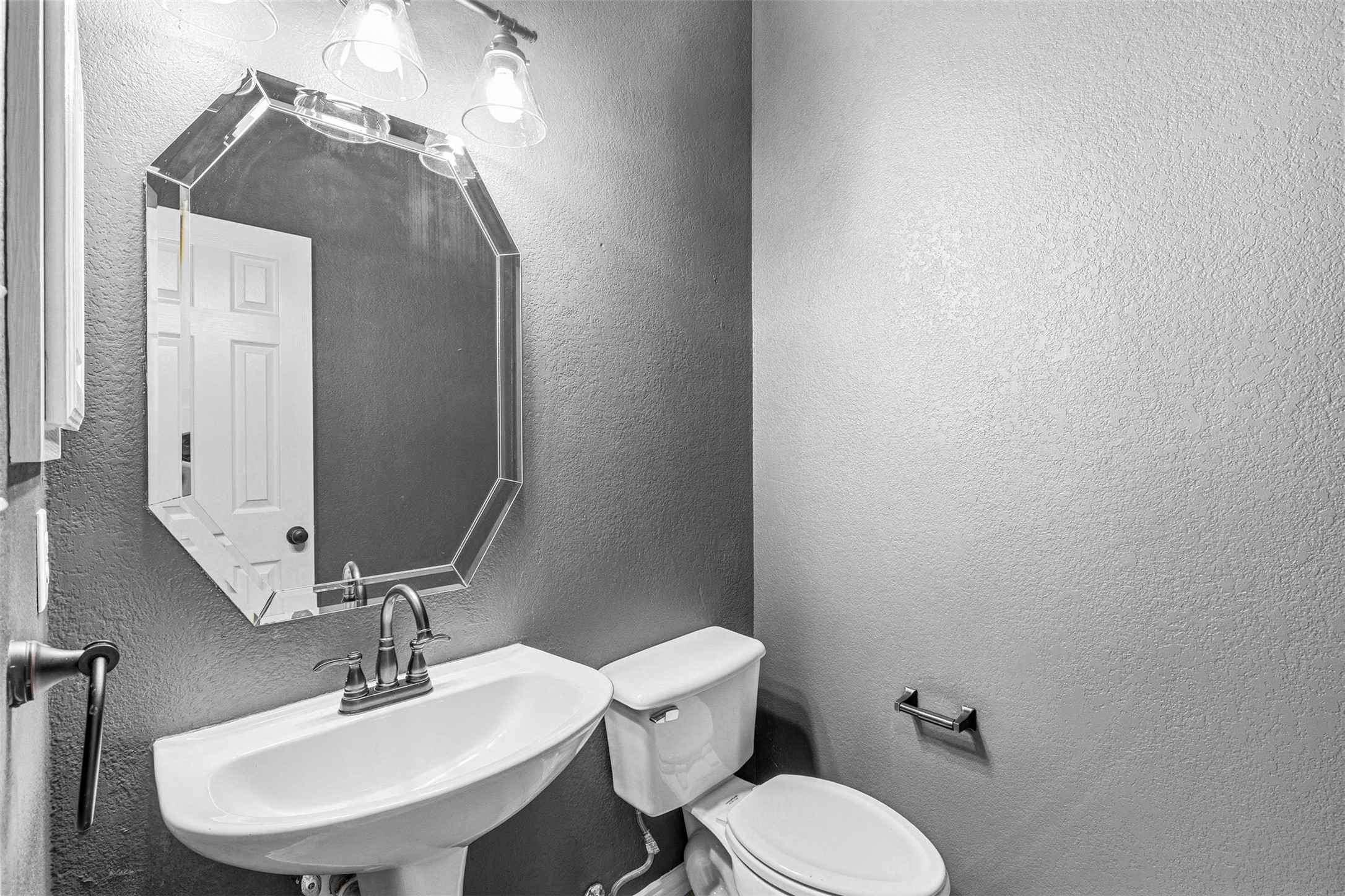 4321 Avebury Drive
