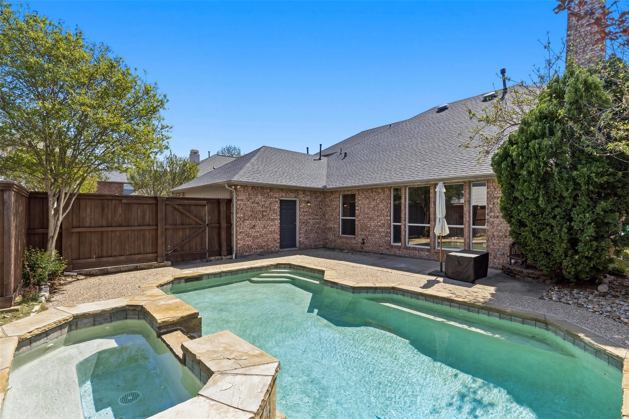 4321 Avebury Drive