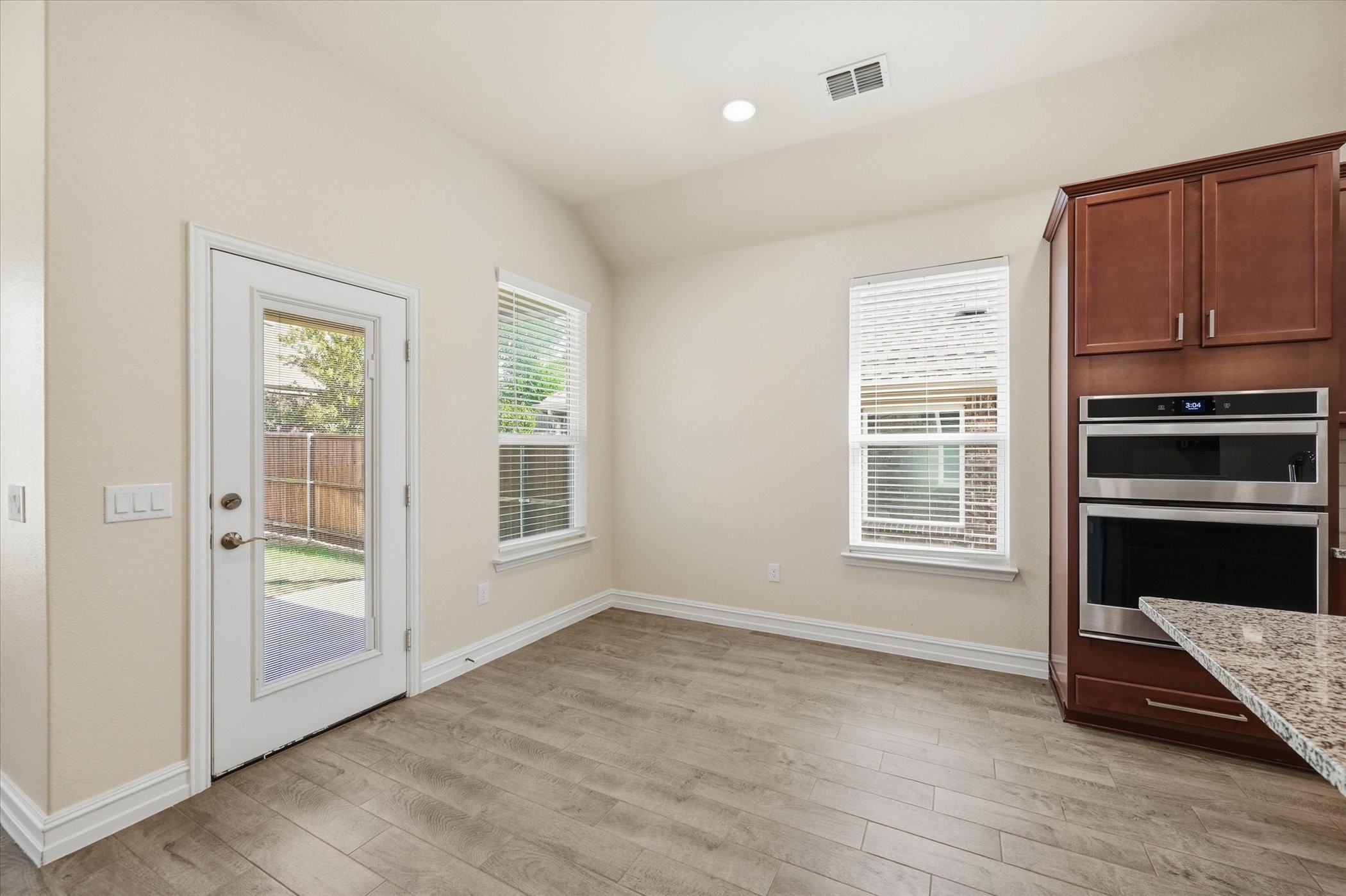 2820 Gillingham Lane