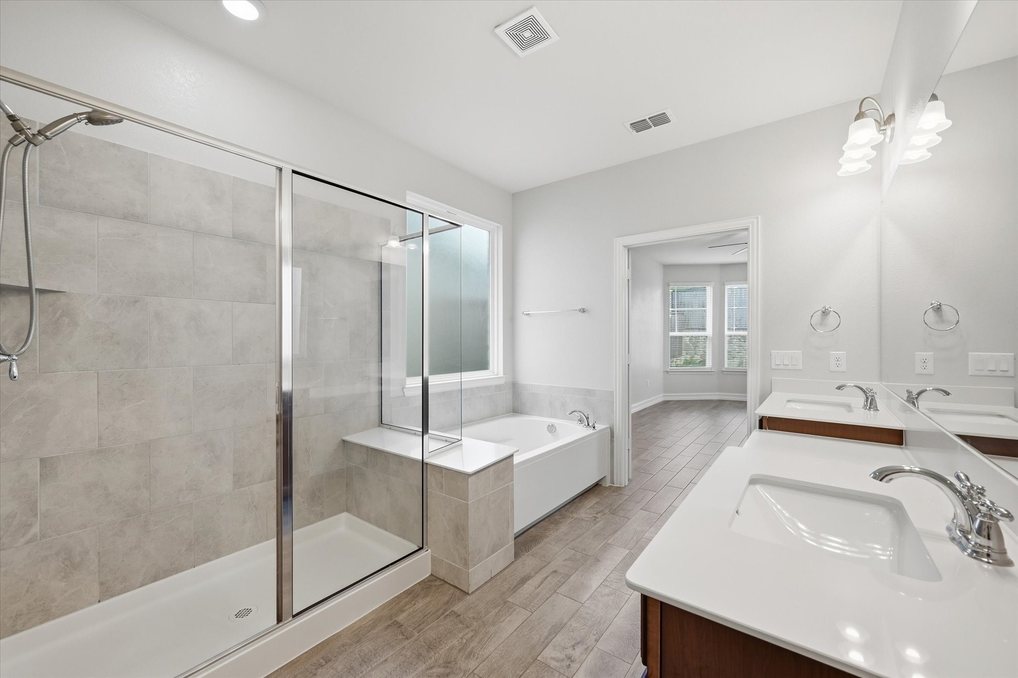 2820 Gillingham Lane