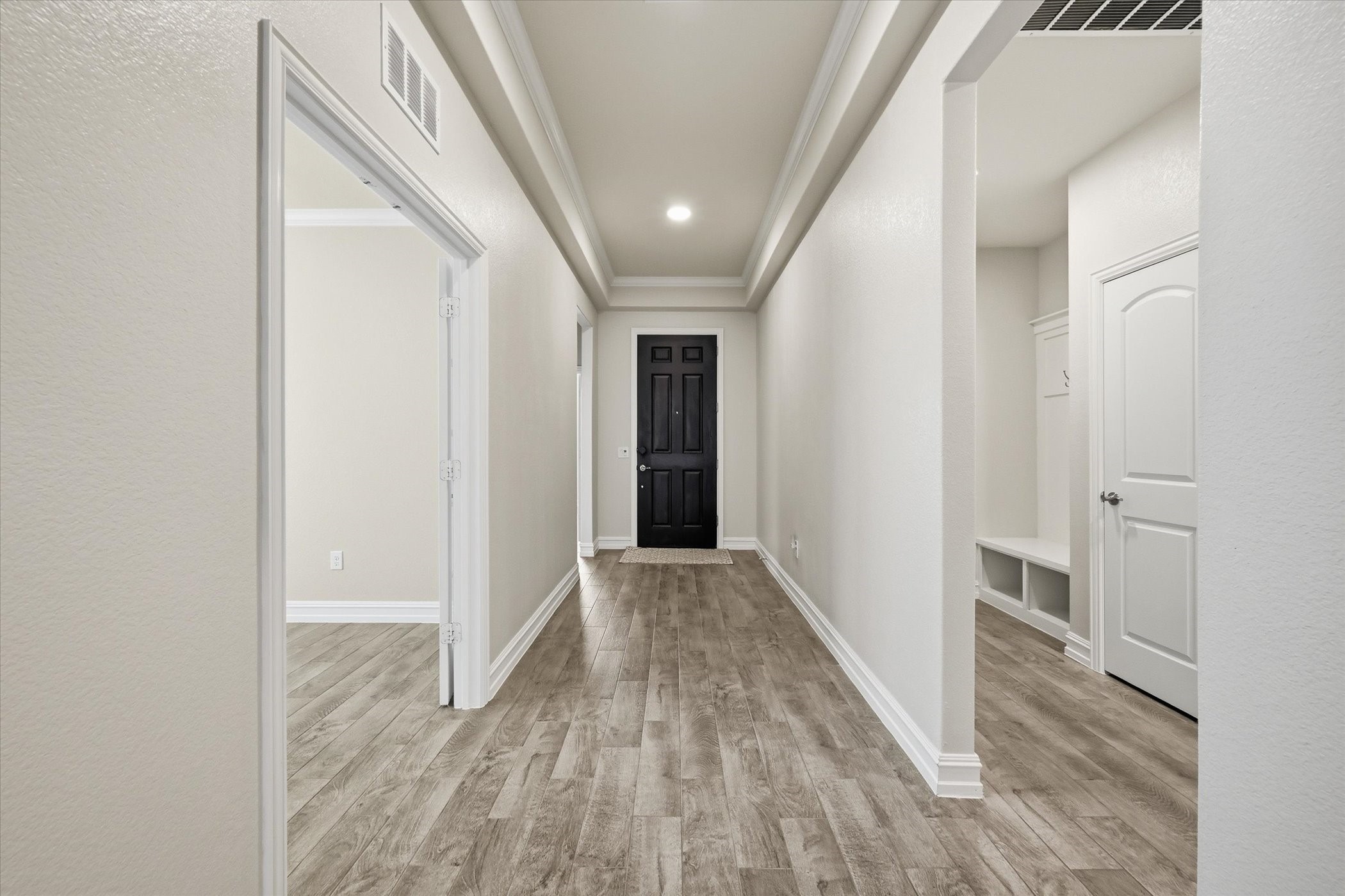 2820 Gillingham Lane