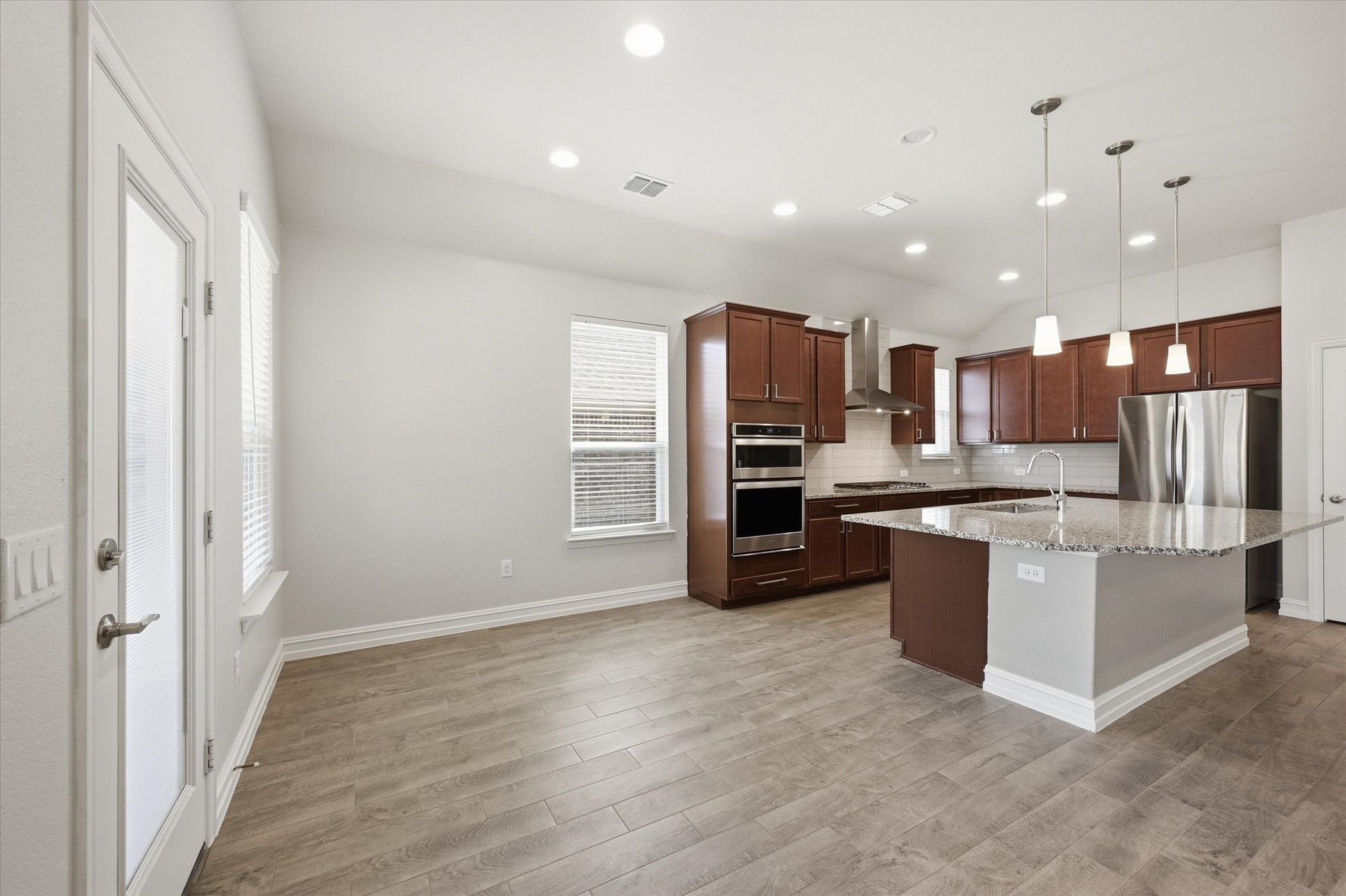 2820 Gillingham Lane