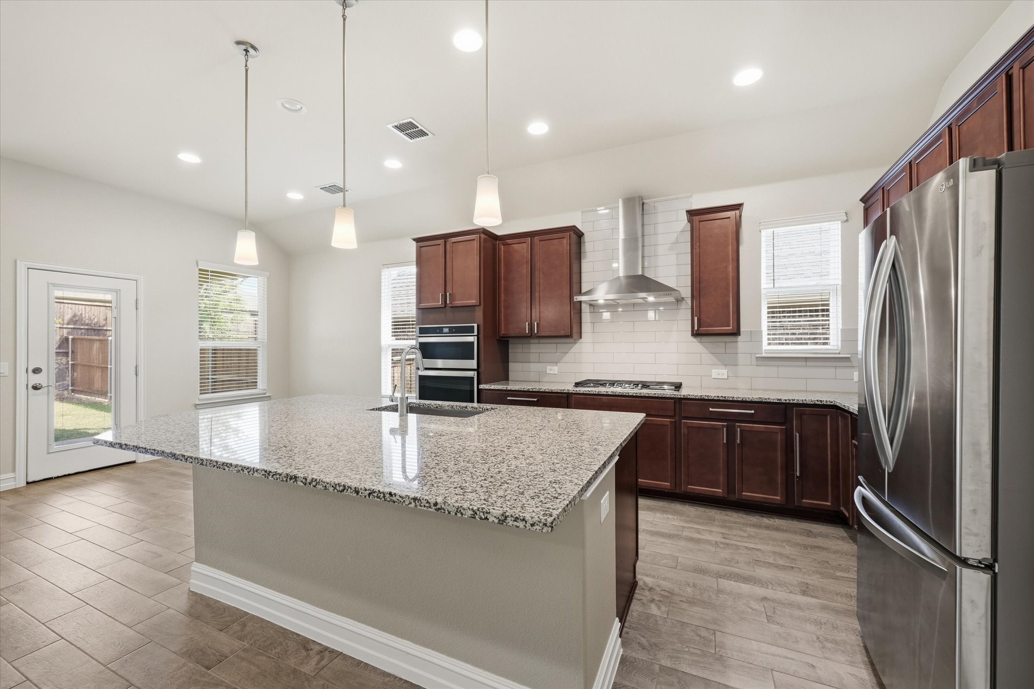 2820 Gillingham Lane