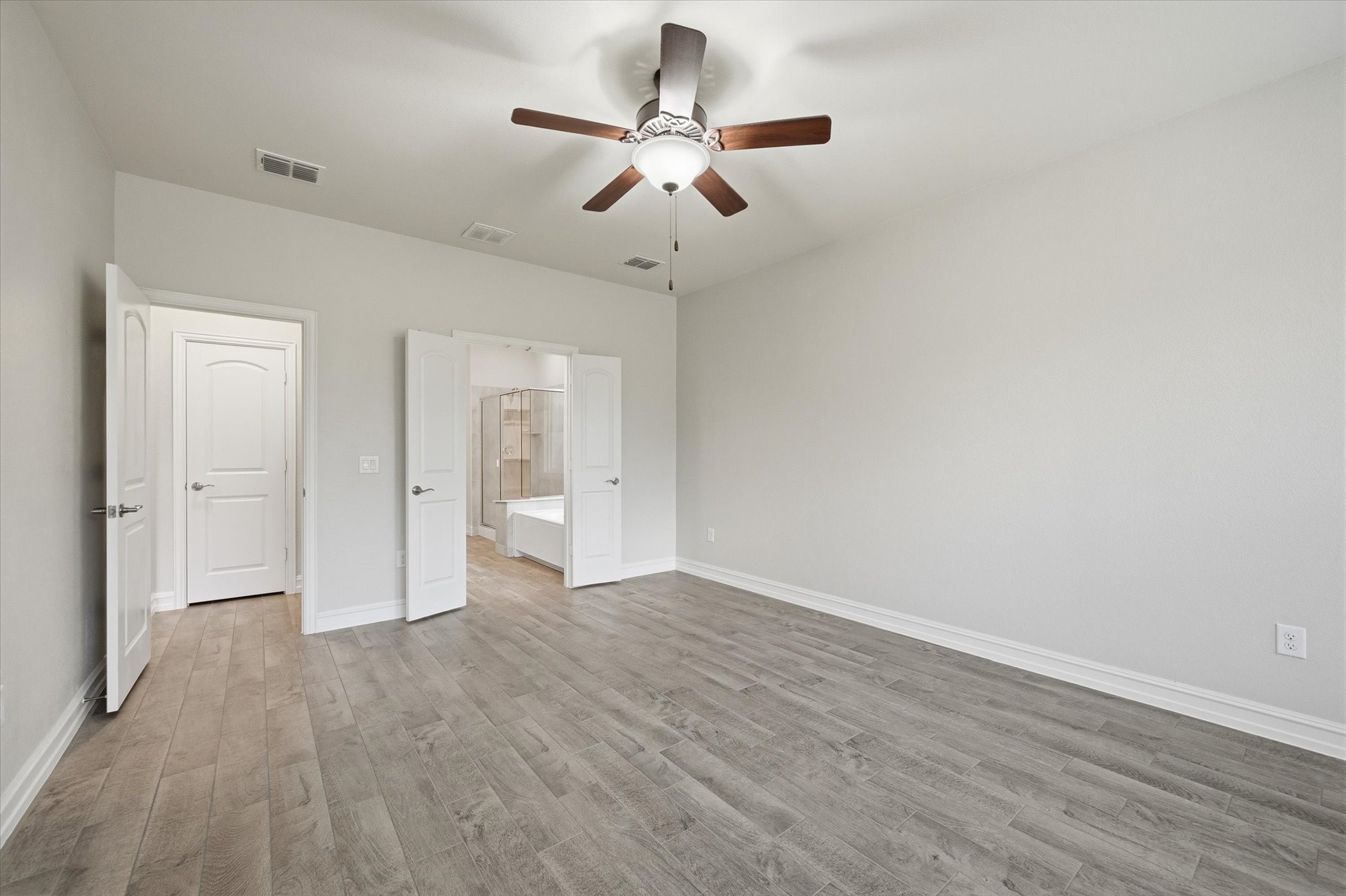 2820 Gillingham Lane