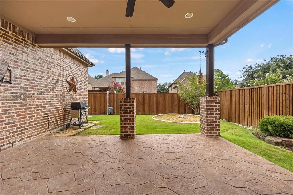 11224 Graceland Lane