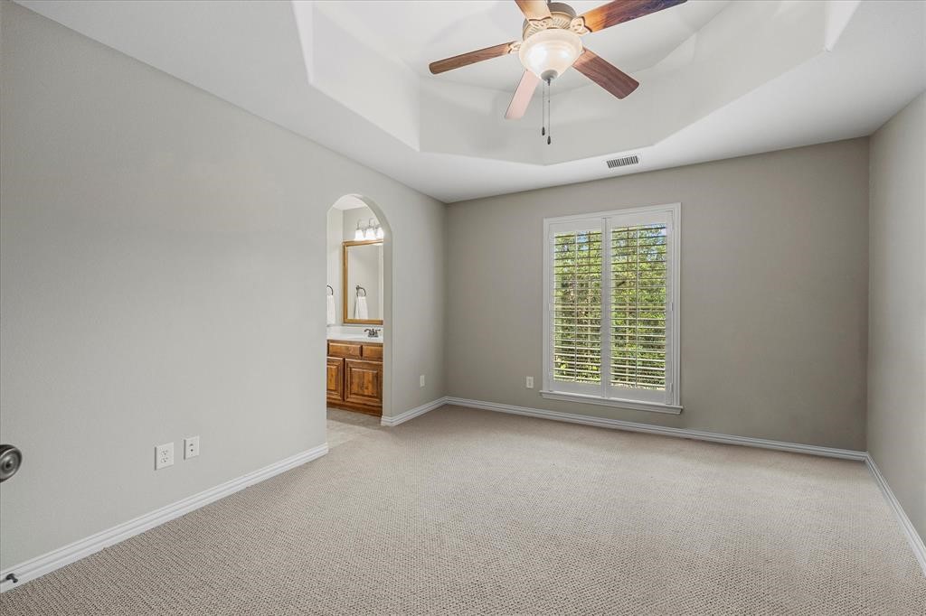 11224 Graceland Lane