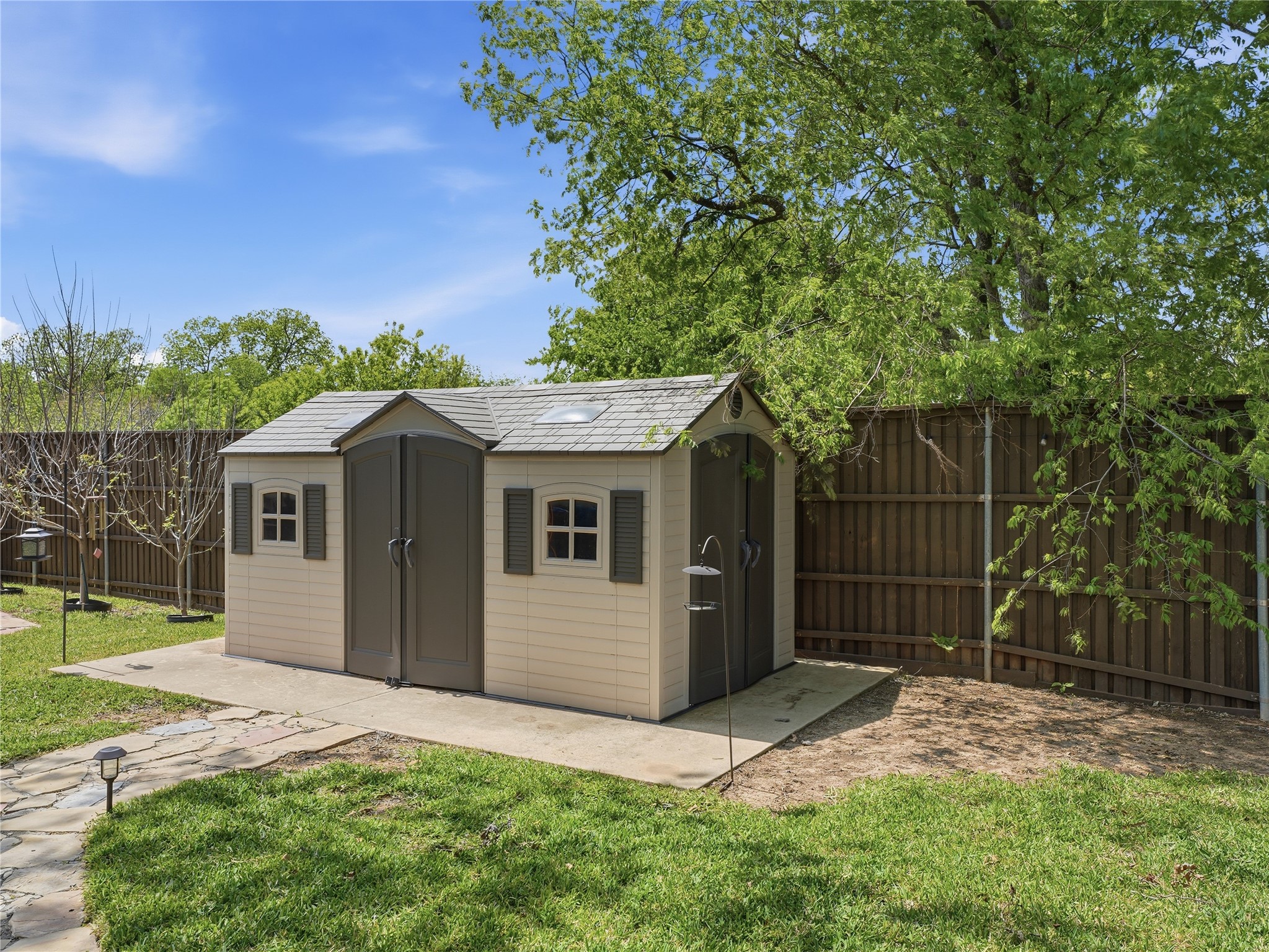 6904 Town Bridge Road