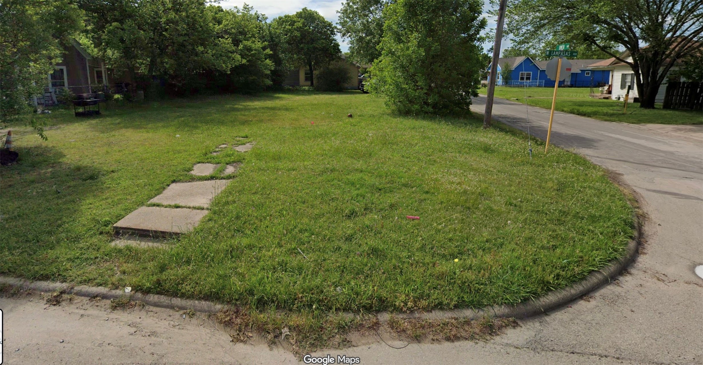 403 W Lampasas Street