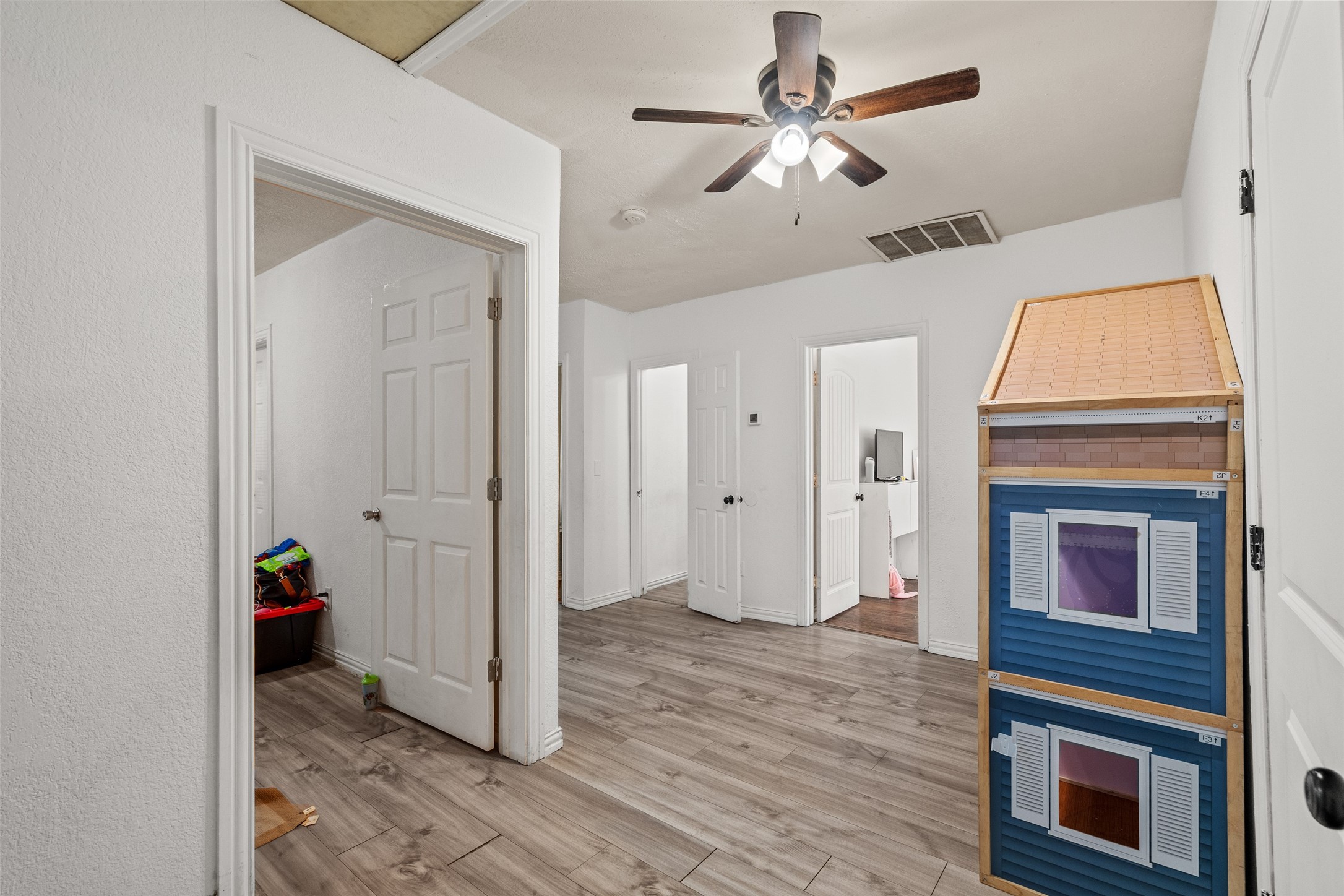 2138 Custer Drive