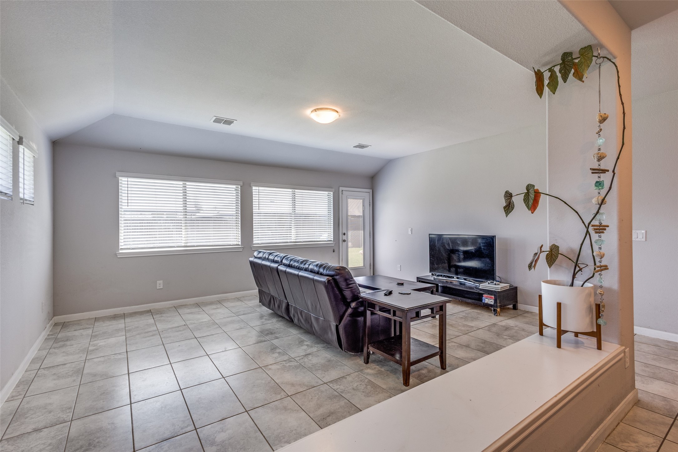 1404 Rosebush Road
