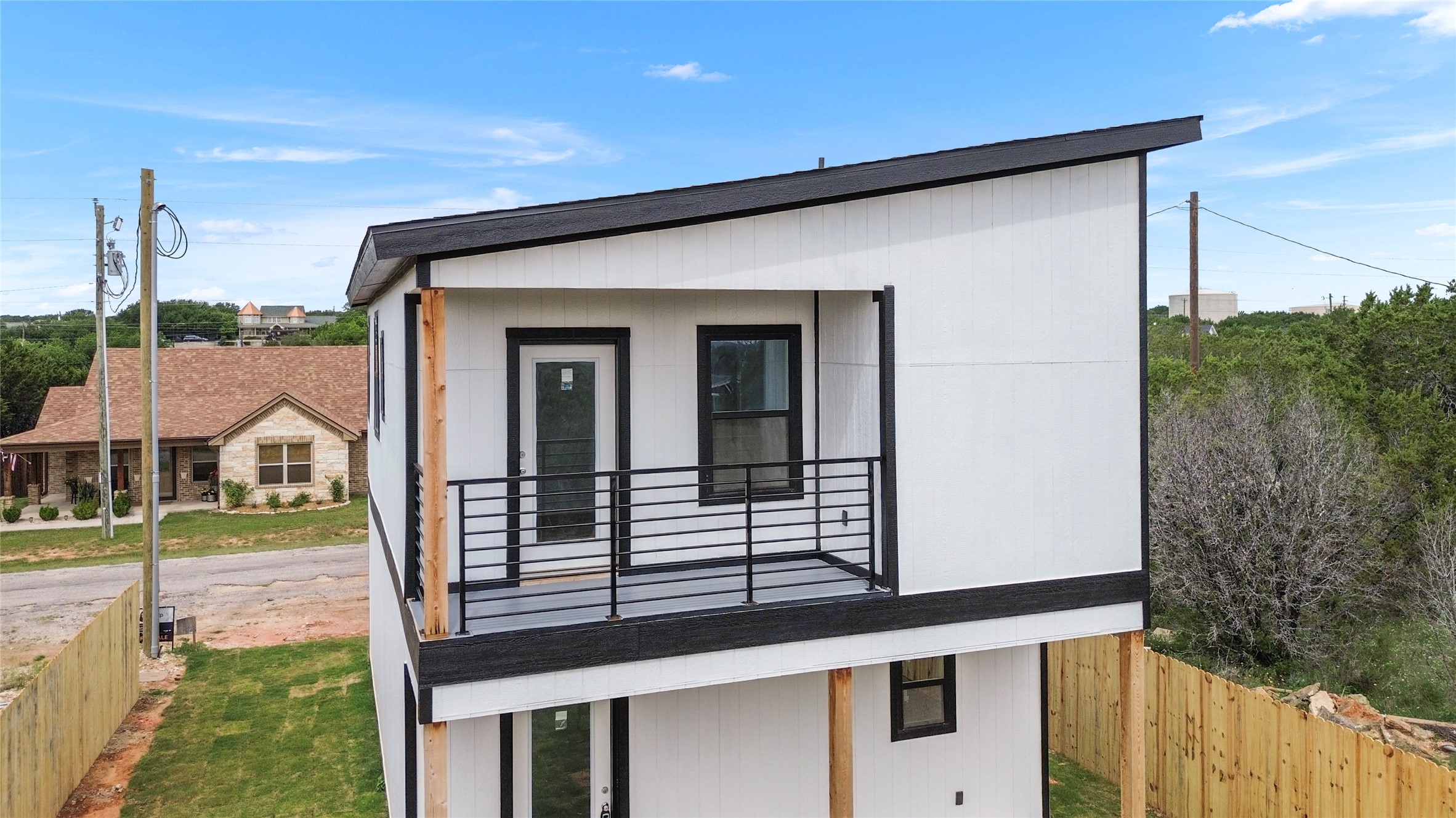 2222 Cedarwood Trail