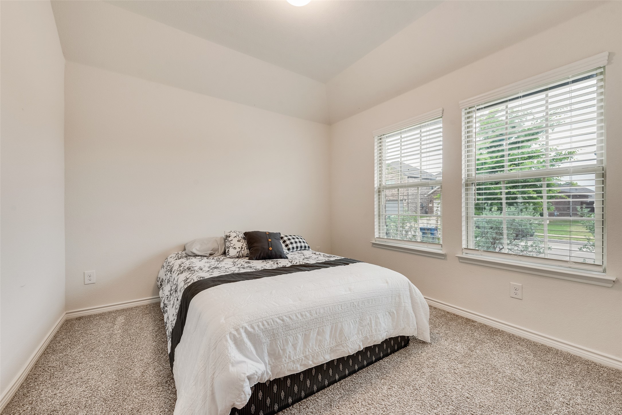 3208 Puffin Lane
