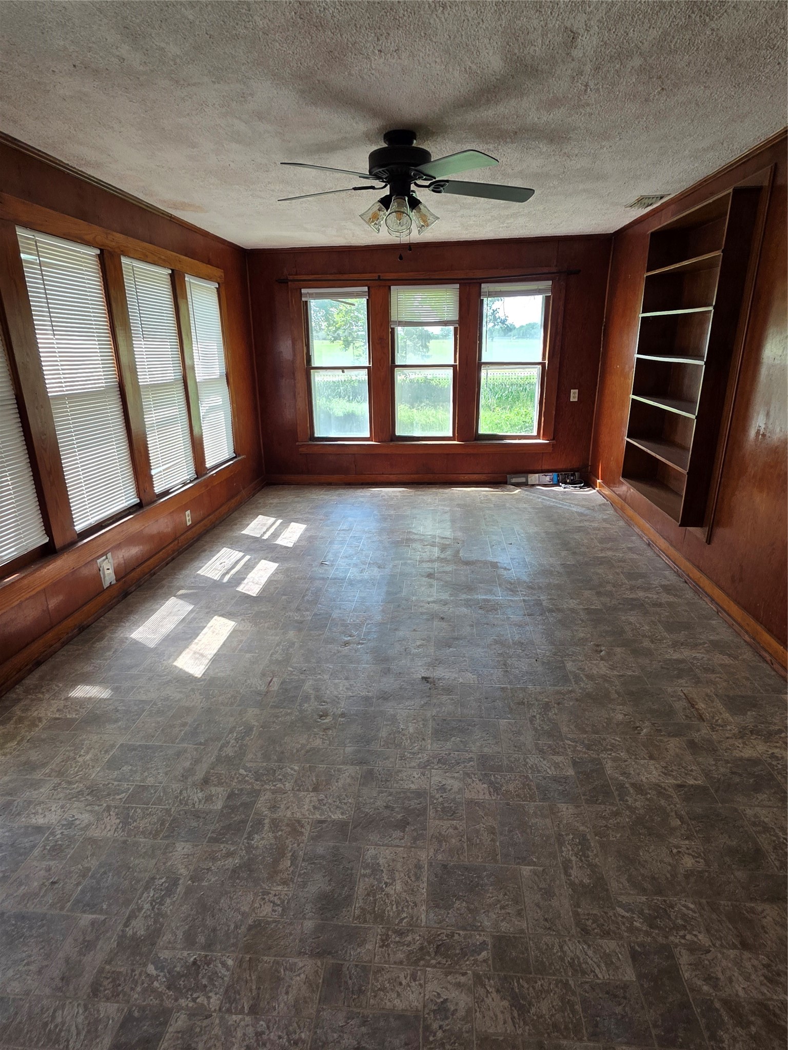 TBD 2 Acres FM 1173