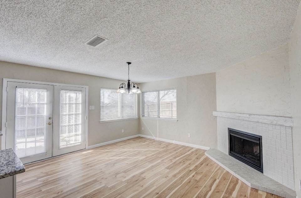 2101 Deerfield Drive