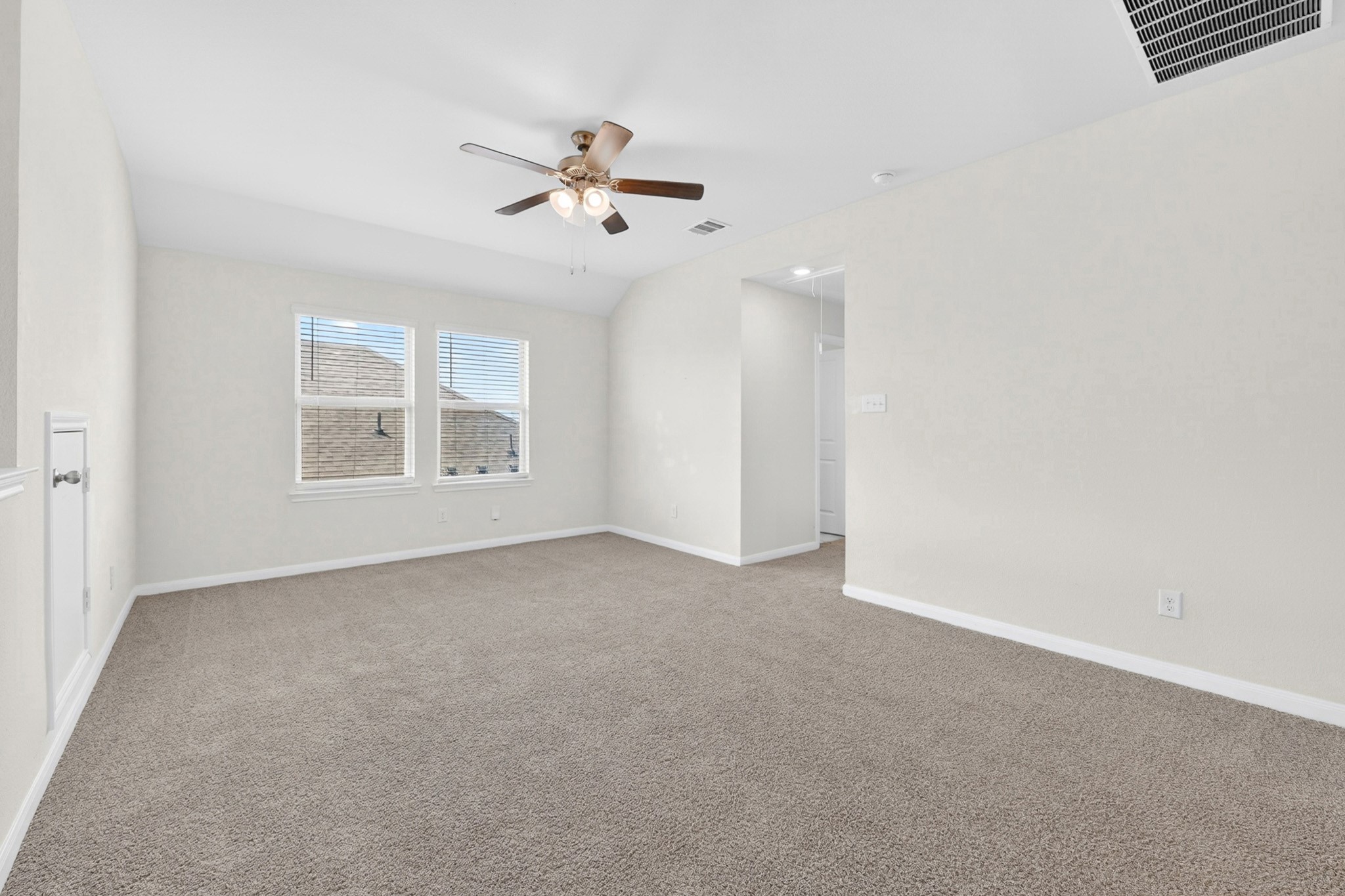 1103 Wagon Wheel Way