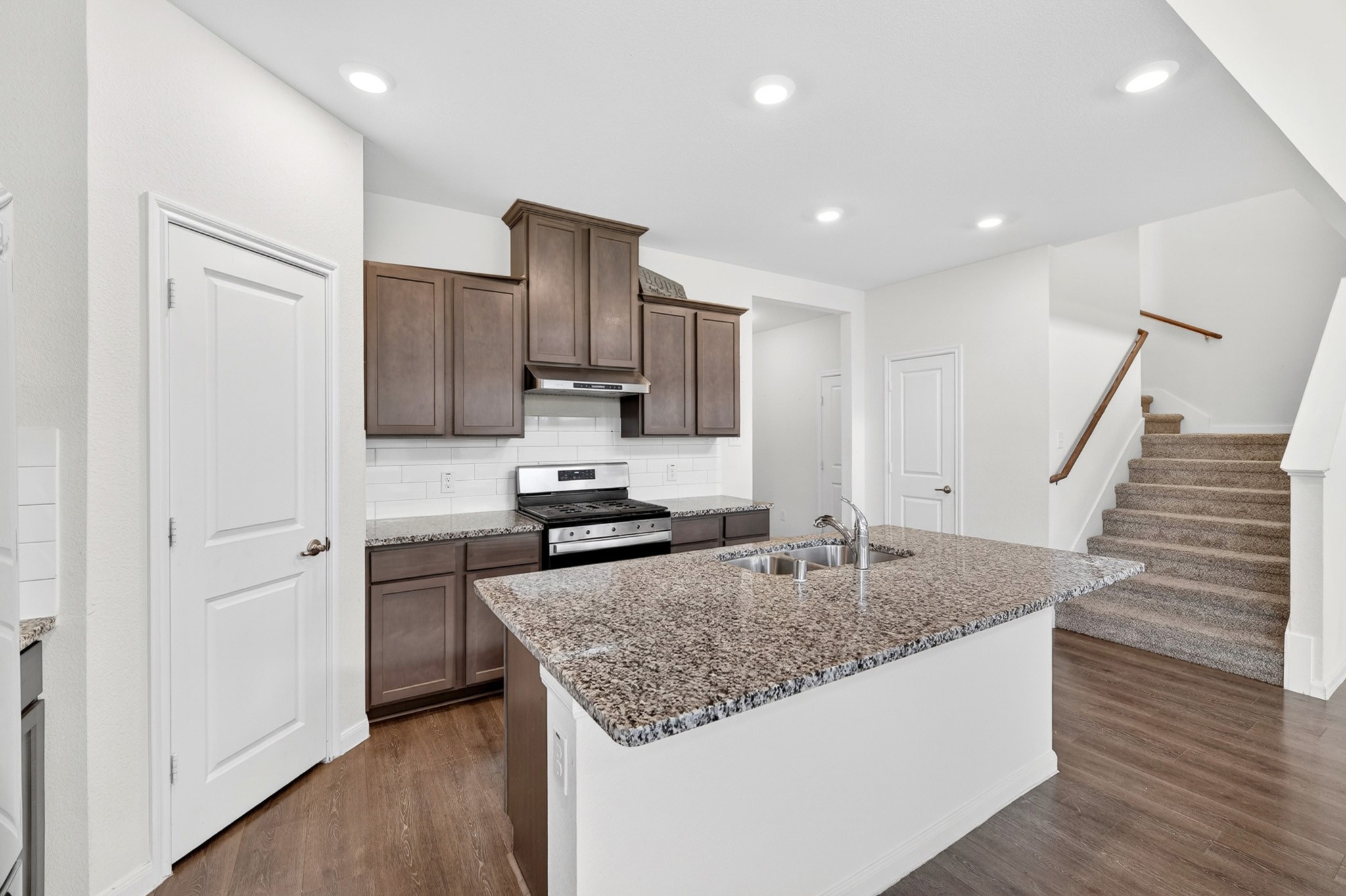 1103 Wagon Wheel Way